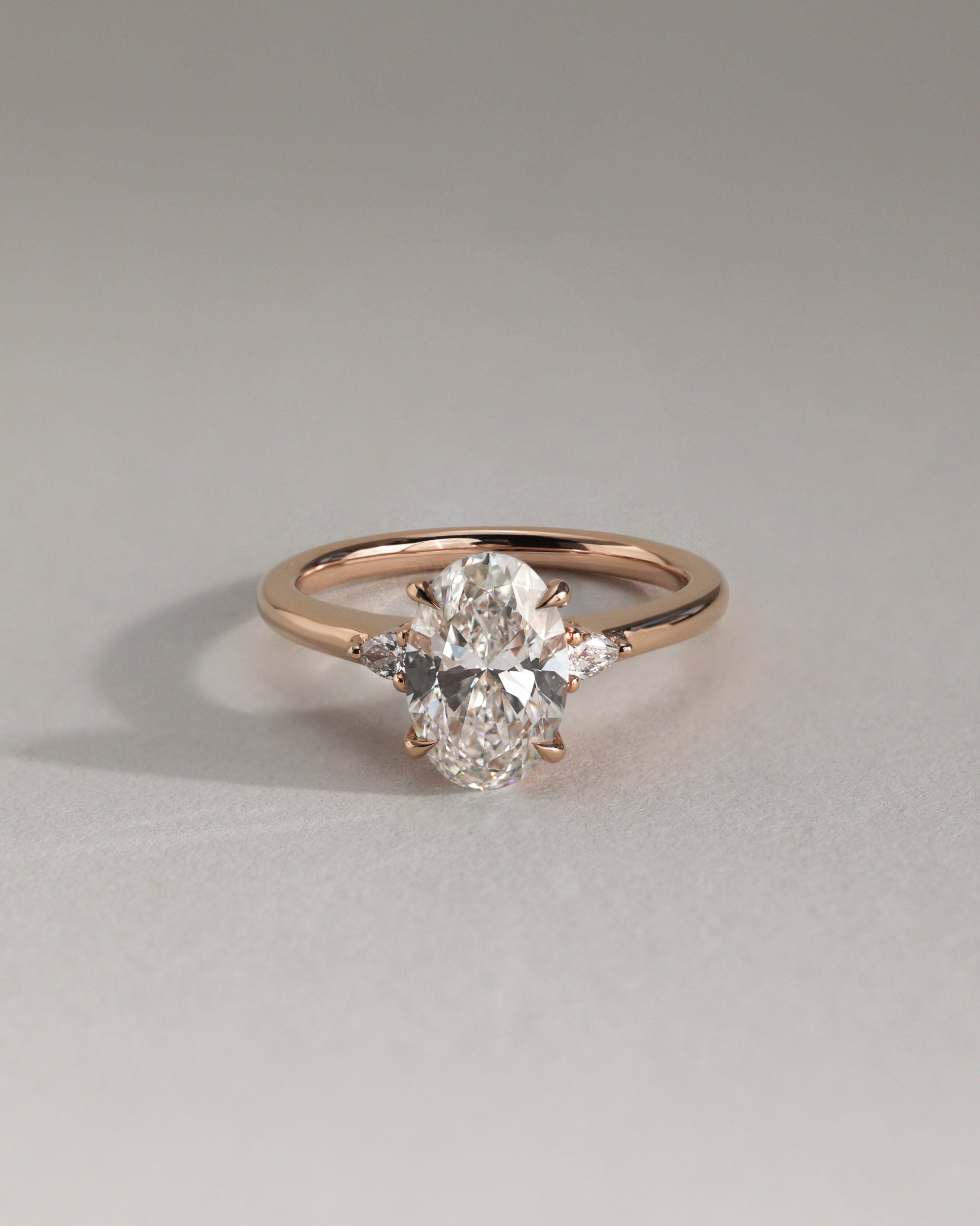 2.0 CT Oval Cut Moissanite Three Stone Engagement Ring