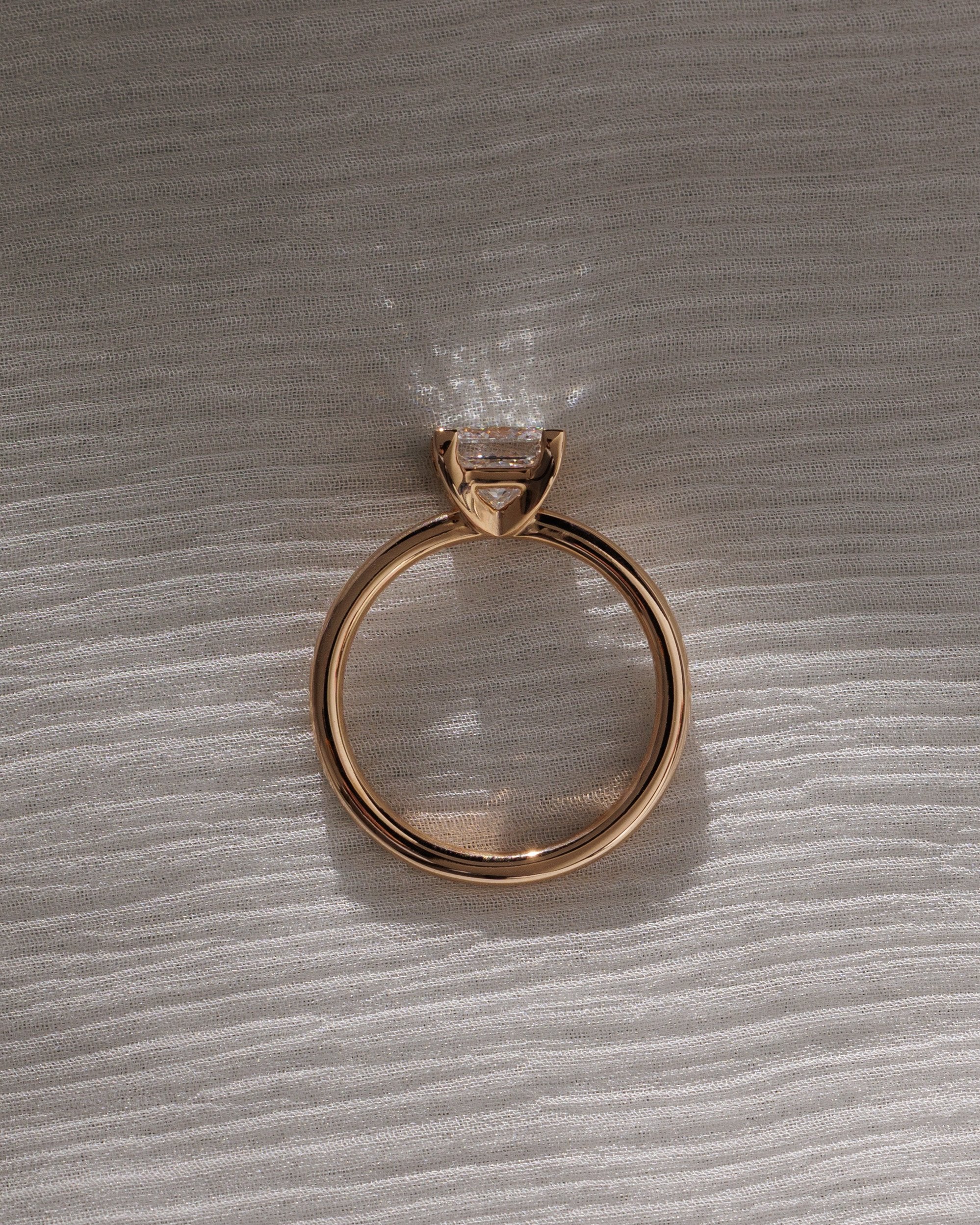 2.0 CT Princess Cut Moissanite Solitaire Engagement Ring