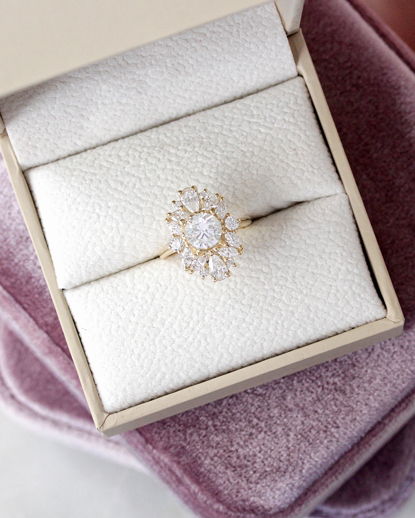 1.0 CT Round Moissanite Art Deco Engagement Ring