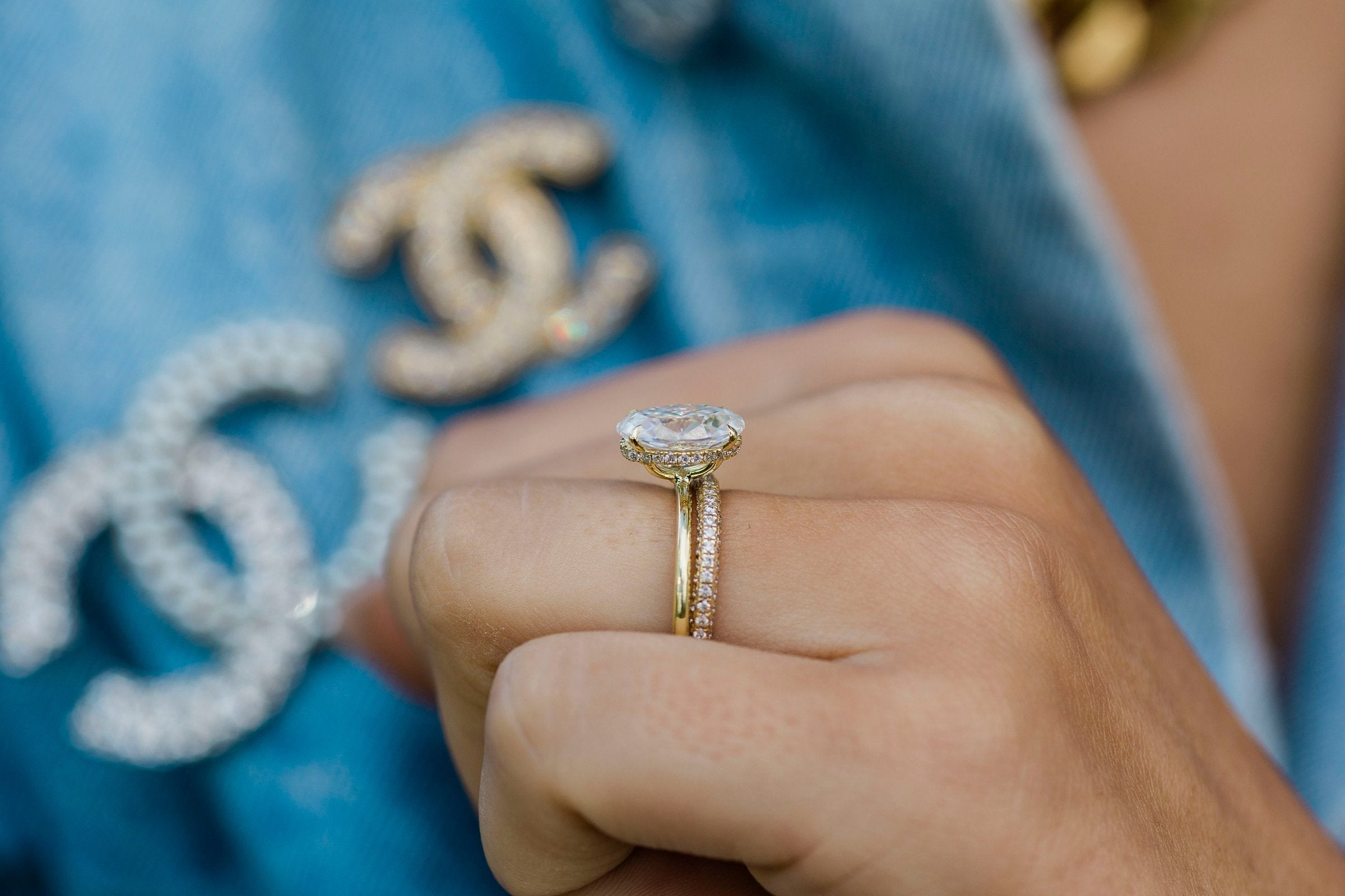 1.0 - 2.5 CT Oval Solitaire Hidden Halo Moissanite Engagement Ring - crownmoissanite