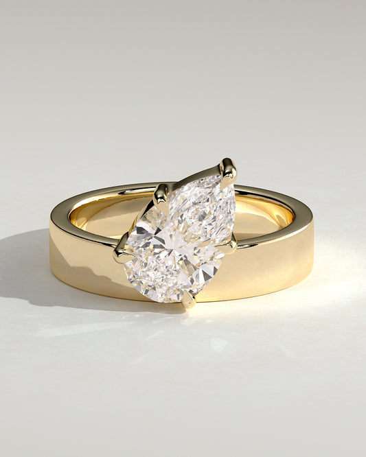 2.0 CT Pear Cut Moissanite Solitaire Engagement Ring