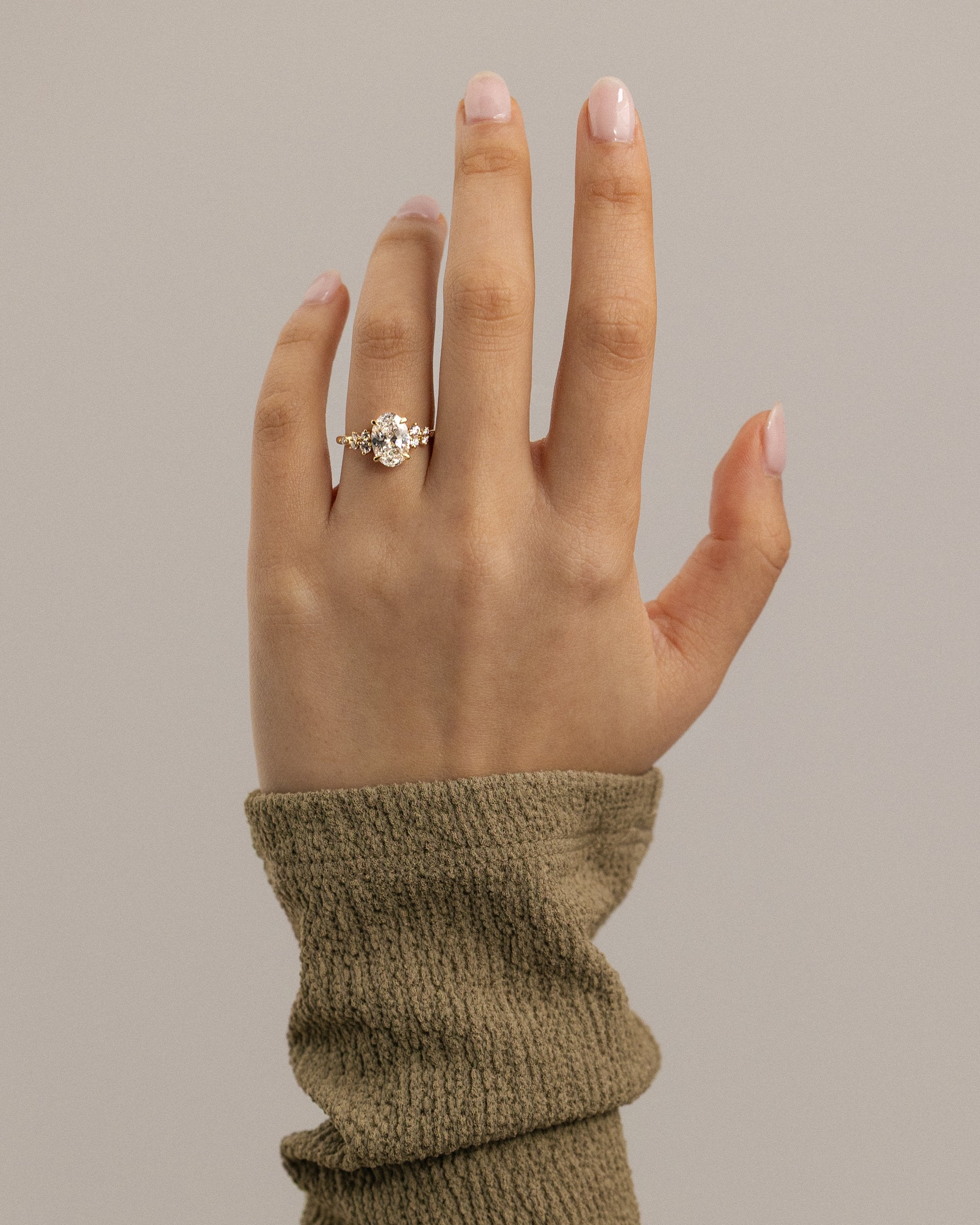 2.0 CT Oval Cut Moissanite Cluster Engagement Ring