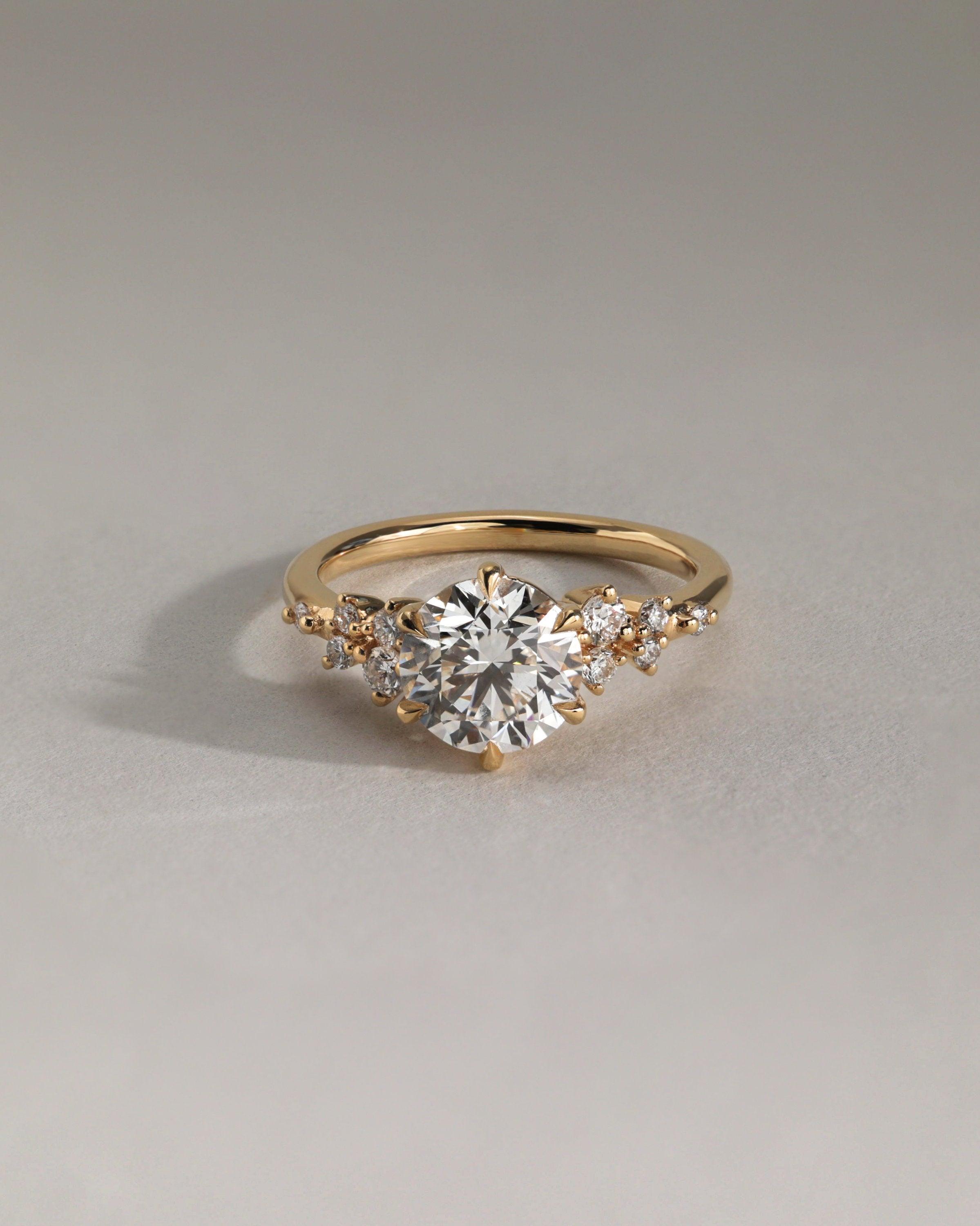 2.0 CT Round Cut Moissanite Cluster Engagement Ring