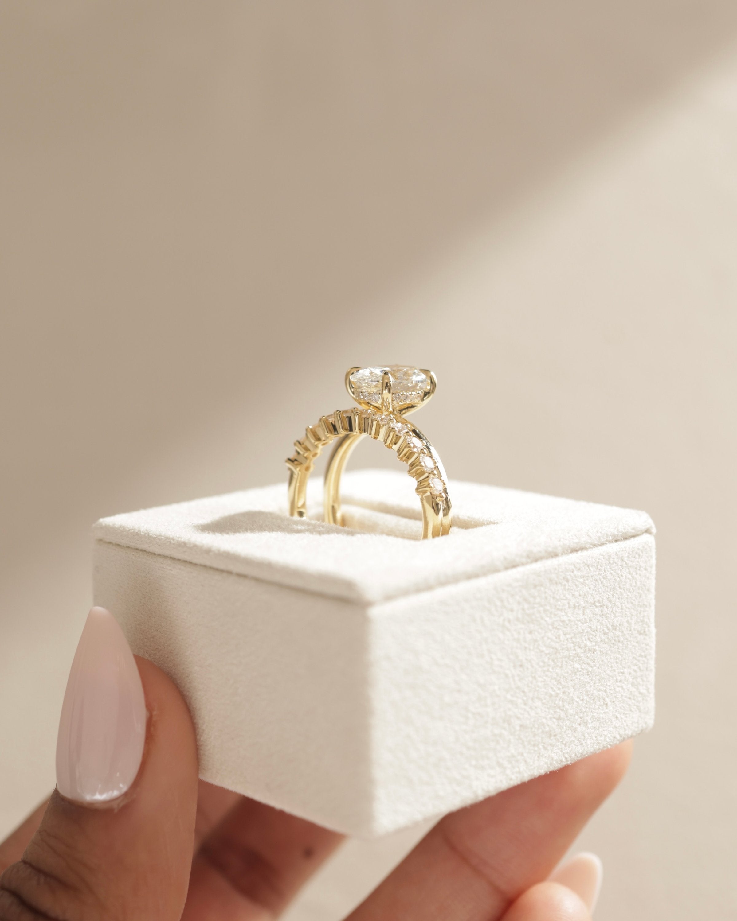 2.0 CT Oval Cut Moissanite Unique Engagement Ring