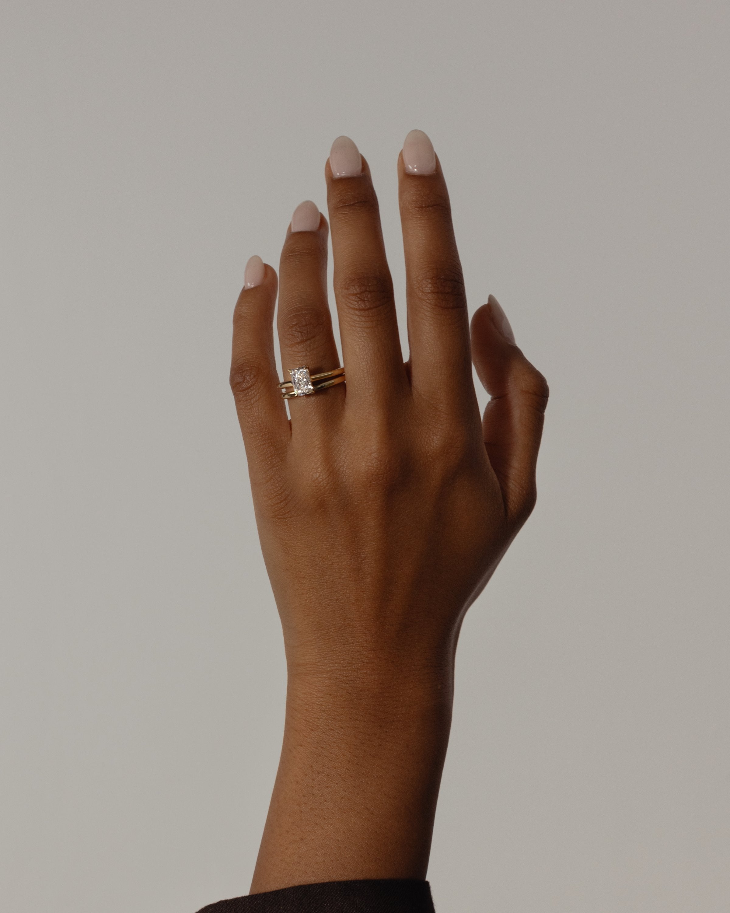 2.0 CT Radiant Cut Moissanite Solitaire Engagement Ring