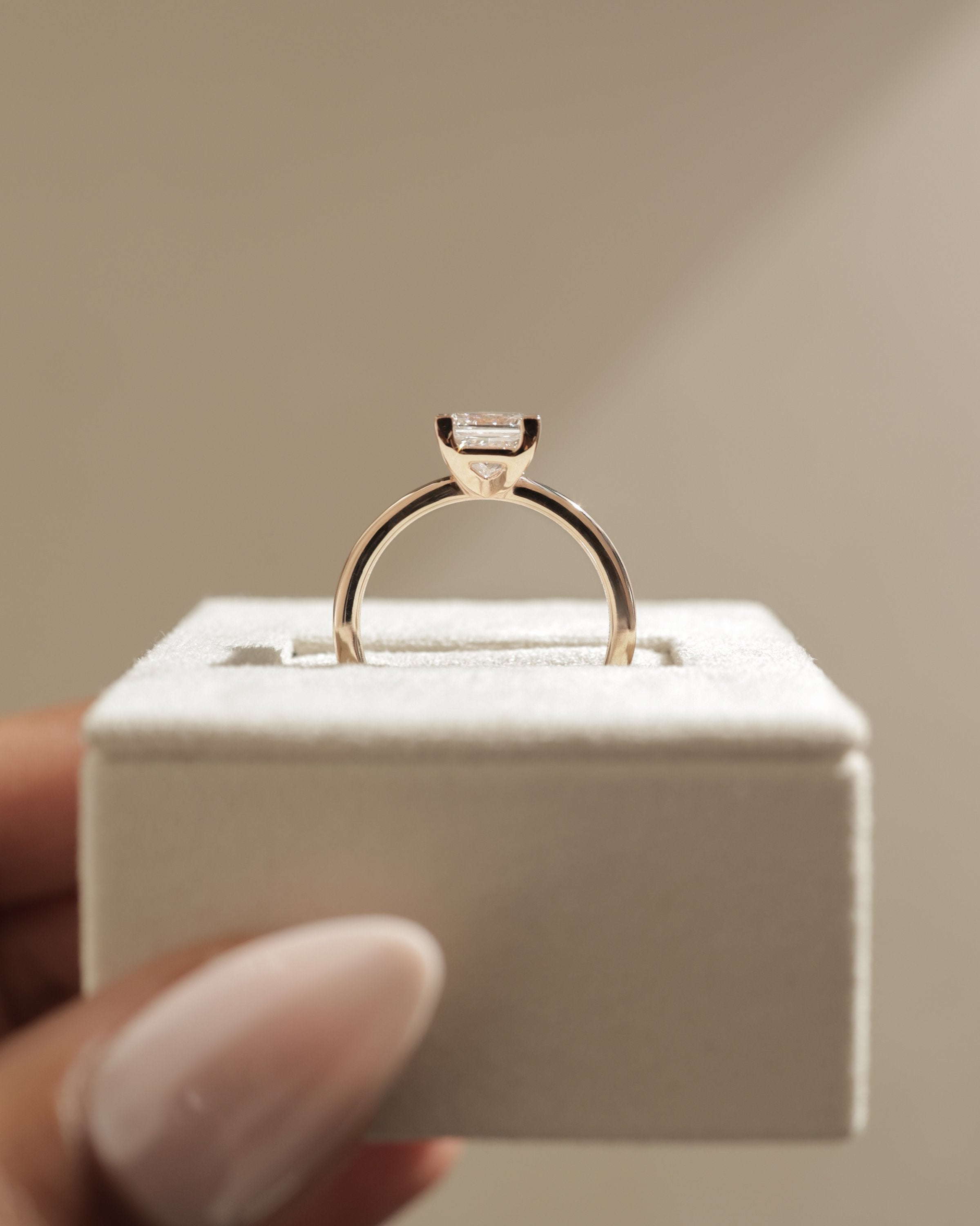 2.0 CT Princess Cut Moissanite Solitaire Engagement Ring