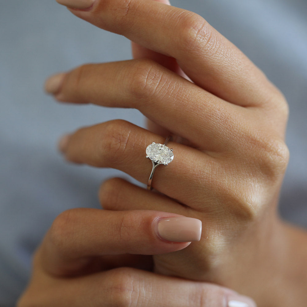1.5 CT Oval Moissanite Diamond Solitaire Engagement Ring - crownmoissanite