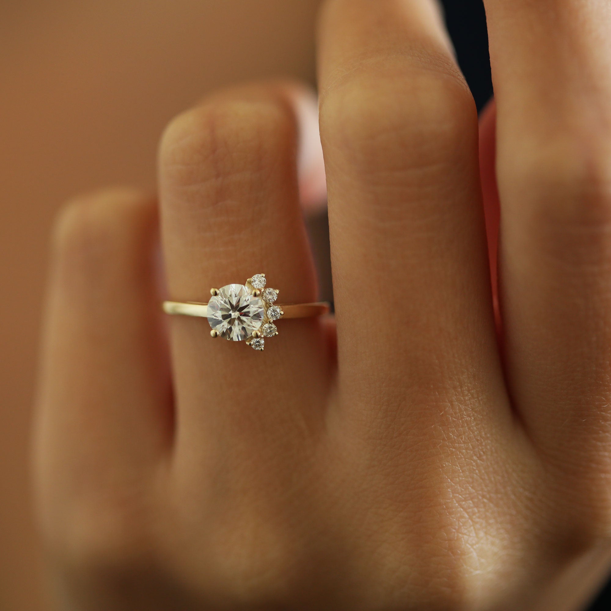 1.0 CT Round Shaped Moissanite Cluster Engagement Ring - crownmoissanite