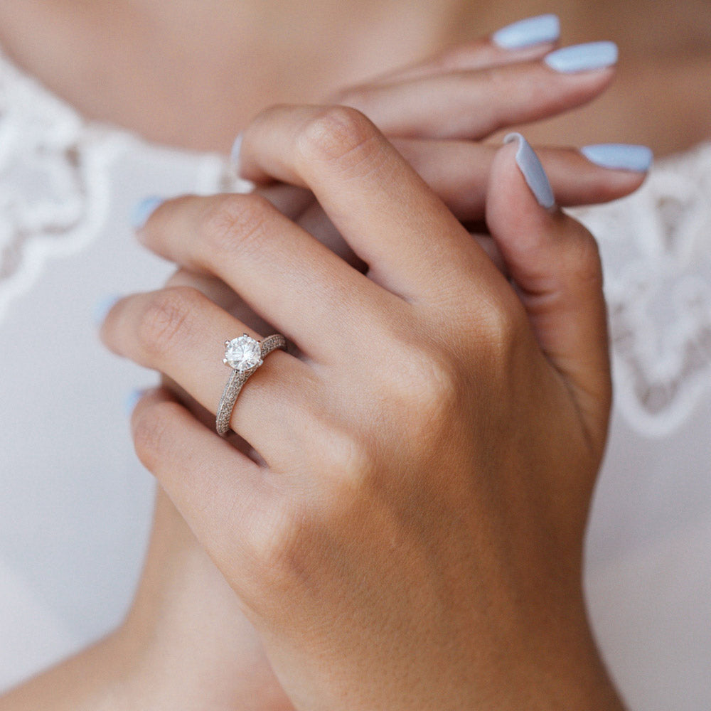 1.0 CT Round Shaped Moissanite Solitaire Engagement Ring - crownmoissanite