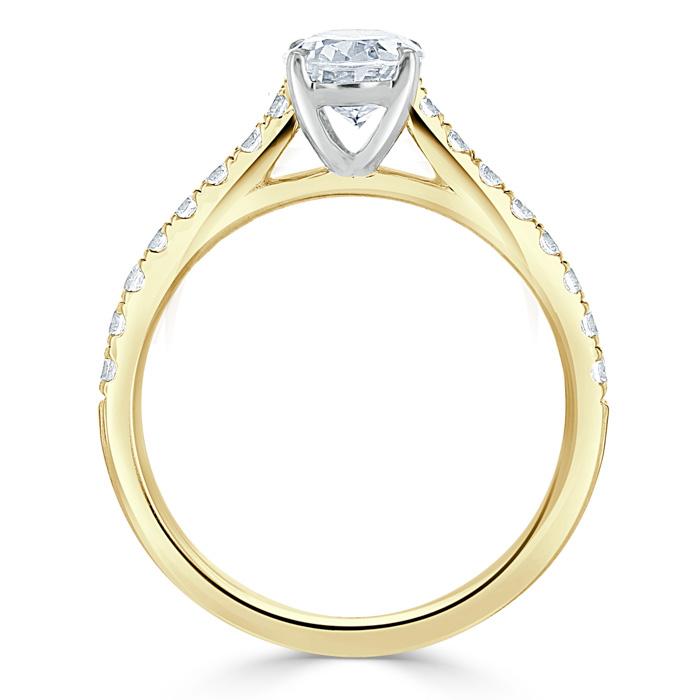 0.94 CT Oval Shaped Moissanite Solitaire Engagement Ring - crownmoissanite