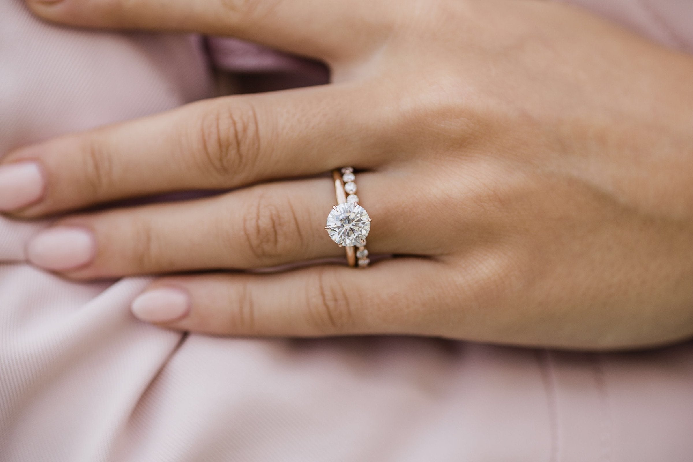 2.10 CT Round Solitaire Moissanite Engagement Ring - crownmoissanite