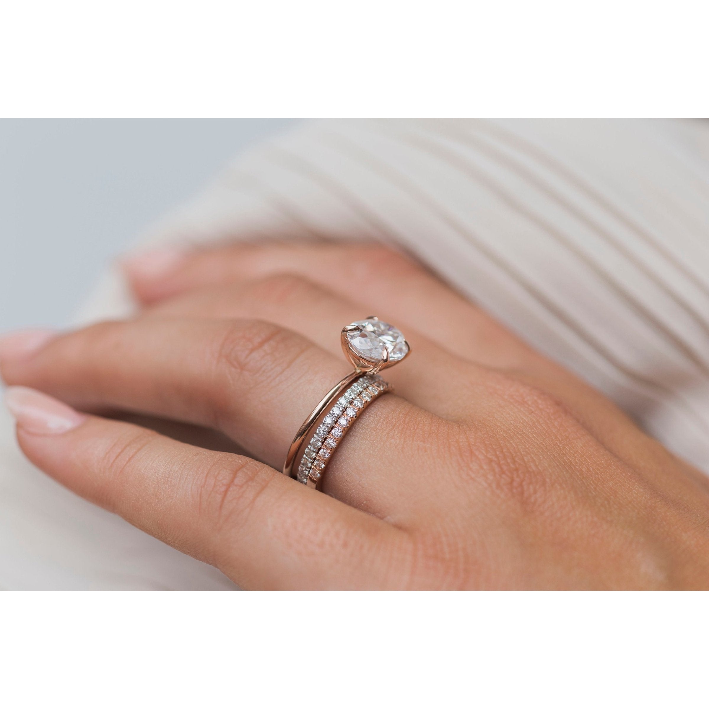3.50 CT Oval Solitaire Moissanite Engagement Ring - crownmoissanite