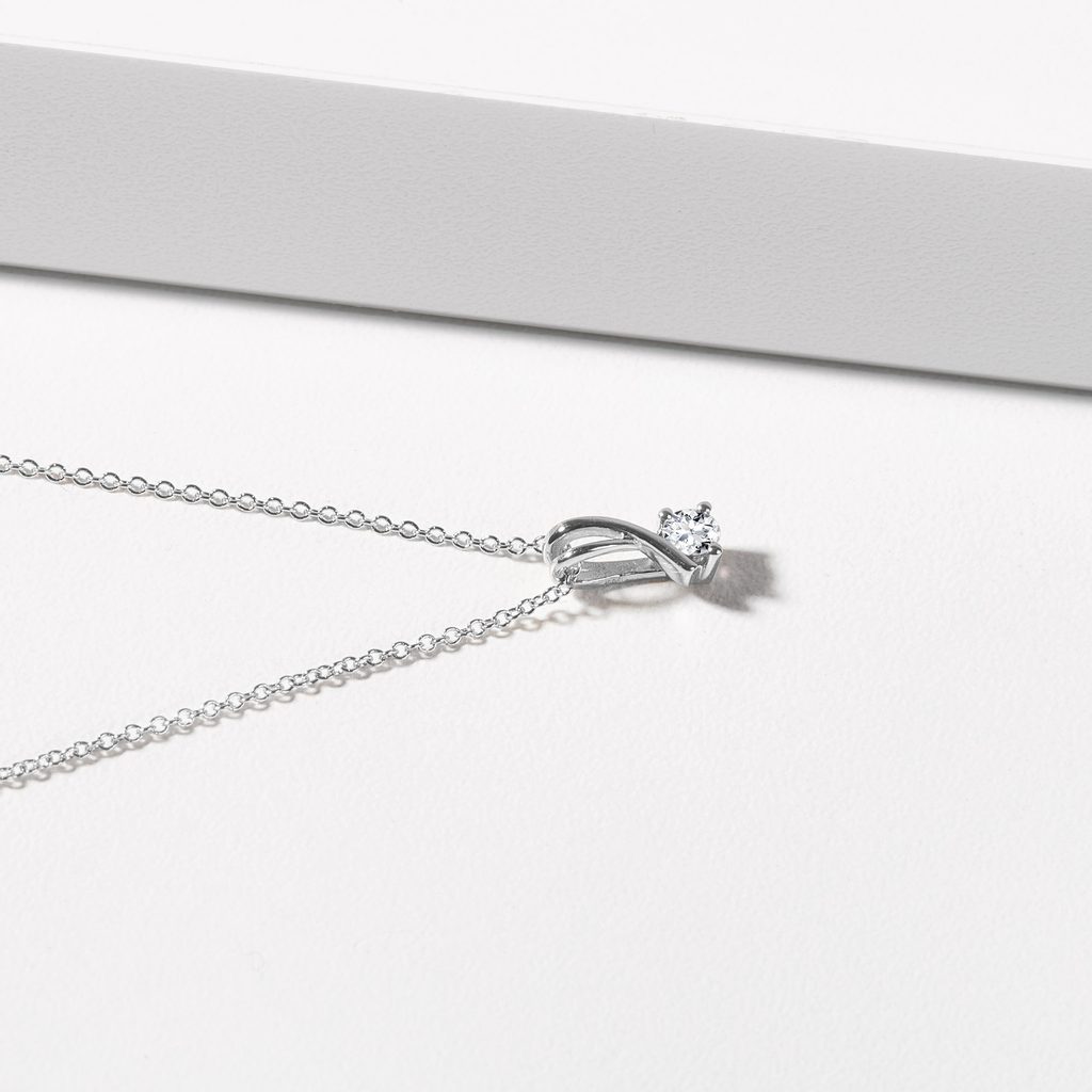 0.50 CT Round Moissanite Diamond Solitaire Pendent Necklace - crownmoissanite