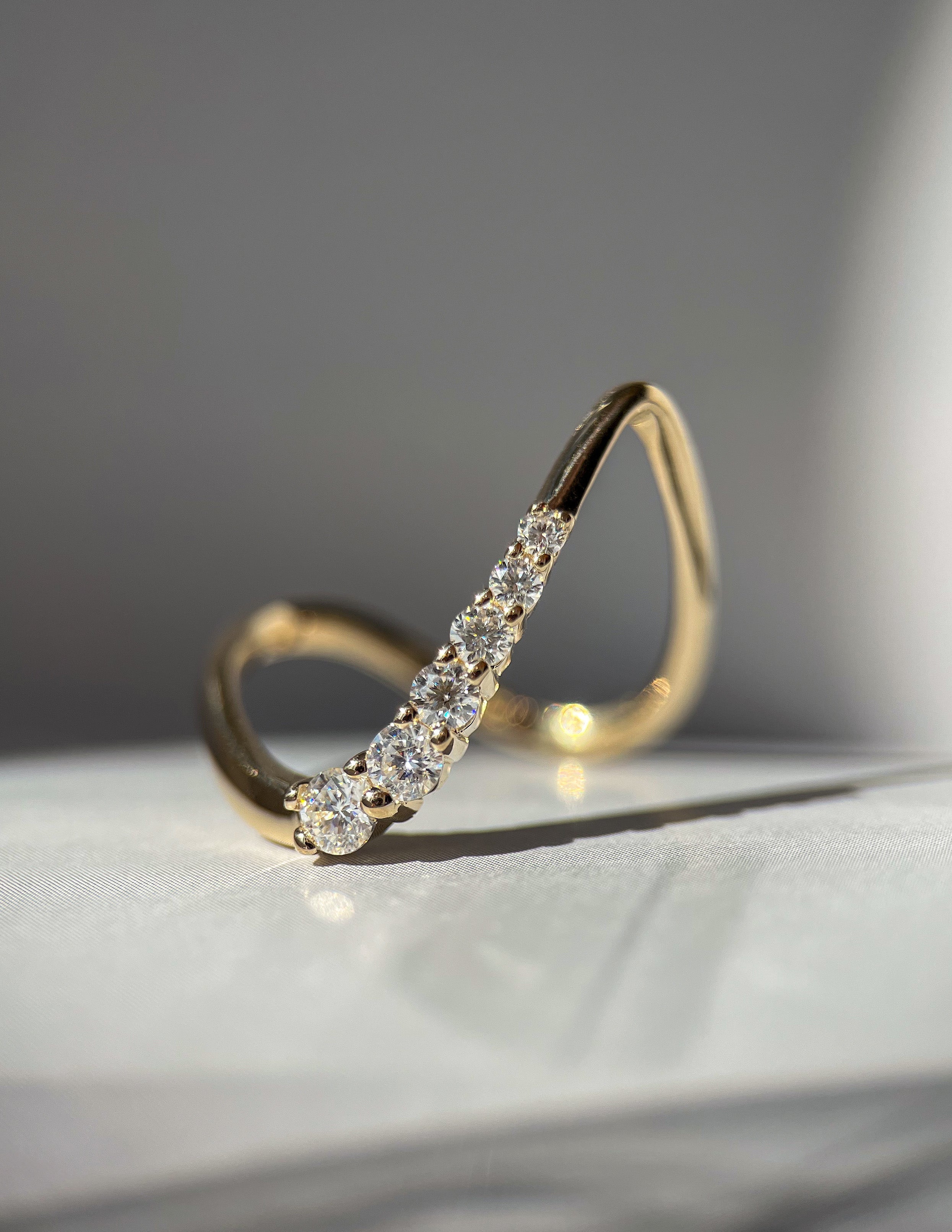 0.30 TCW Round Moissanite unique Wedding Band