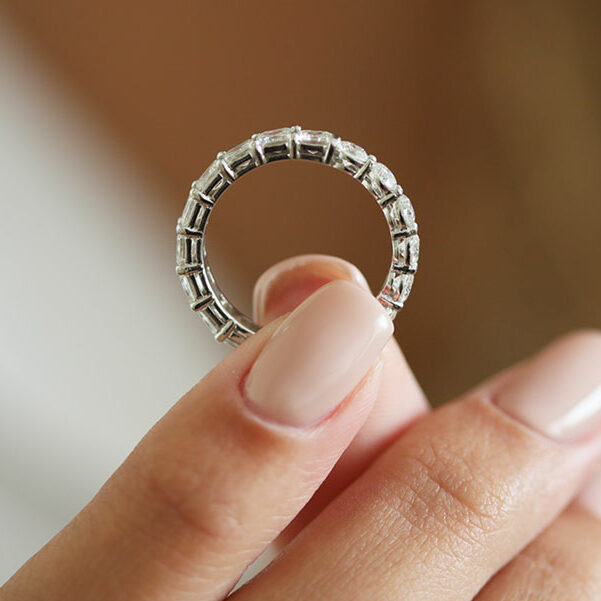 2.0 CT Asscher & Round Shaped Moissanite Alternative Diamond Wedding Band - crownmoissanite