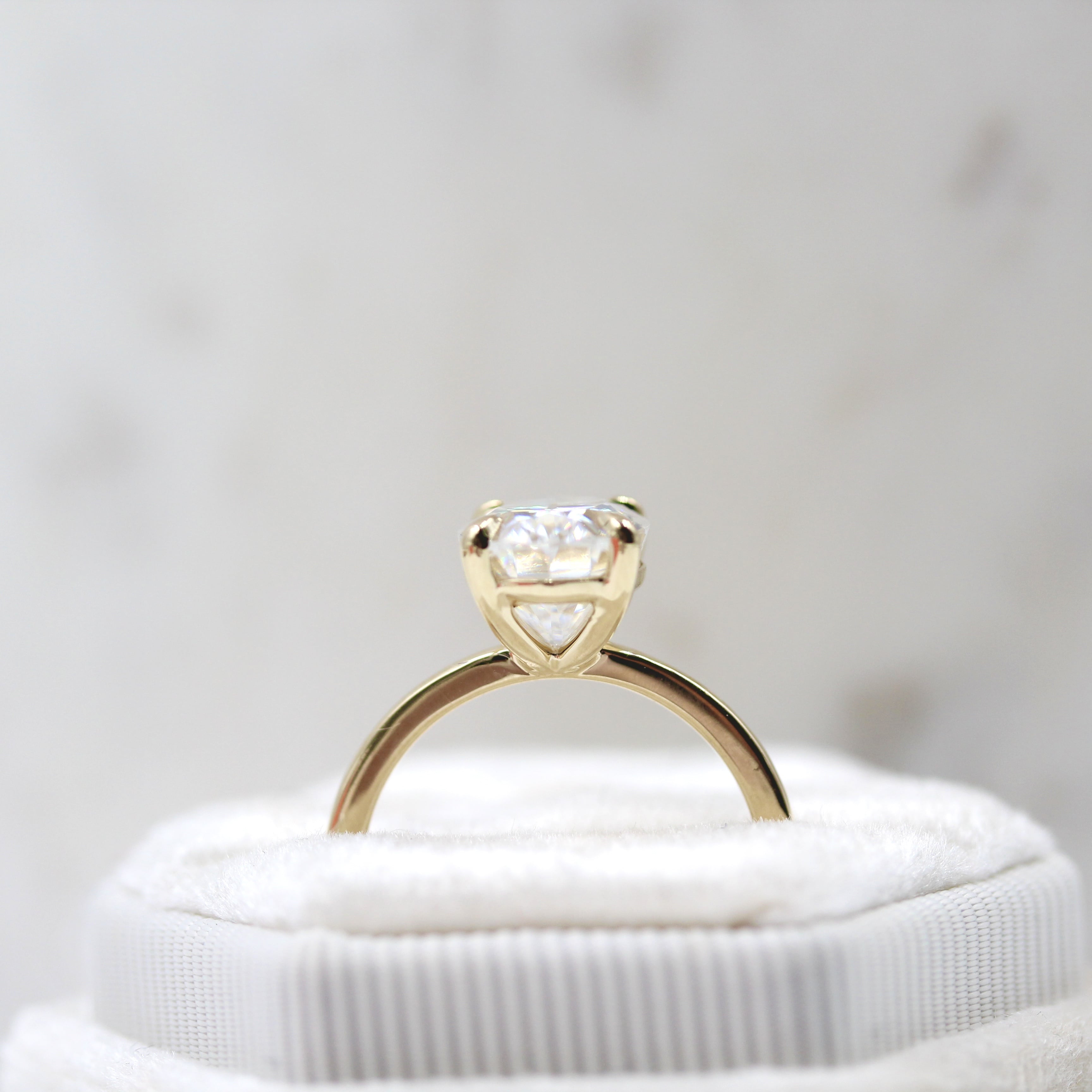 3.50 CT Oval Cut Solitaire Moissanite Engagement Ring - crownmoissanite