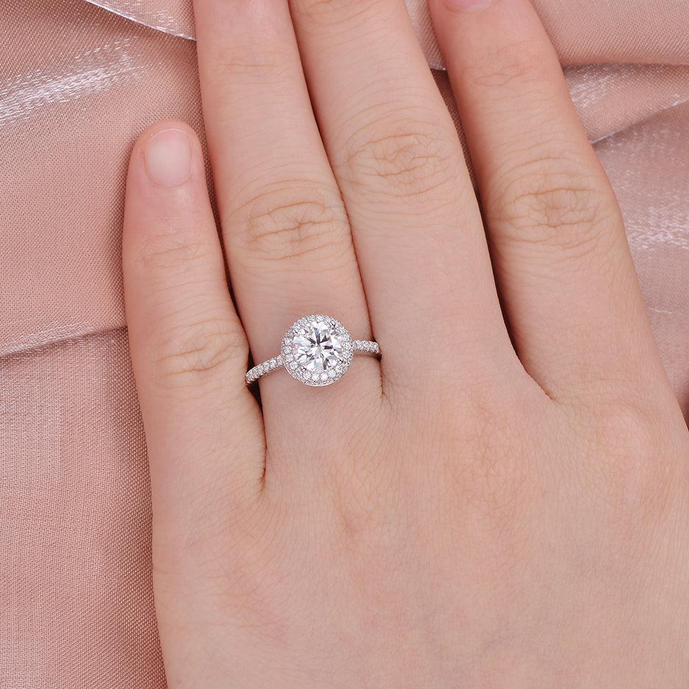 1.0 CT Round Shaped Moissanite Halo Engagement Ring - crownmoissanite