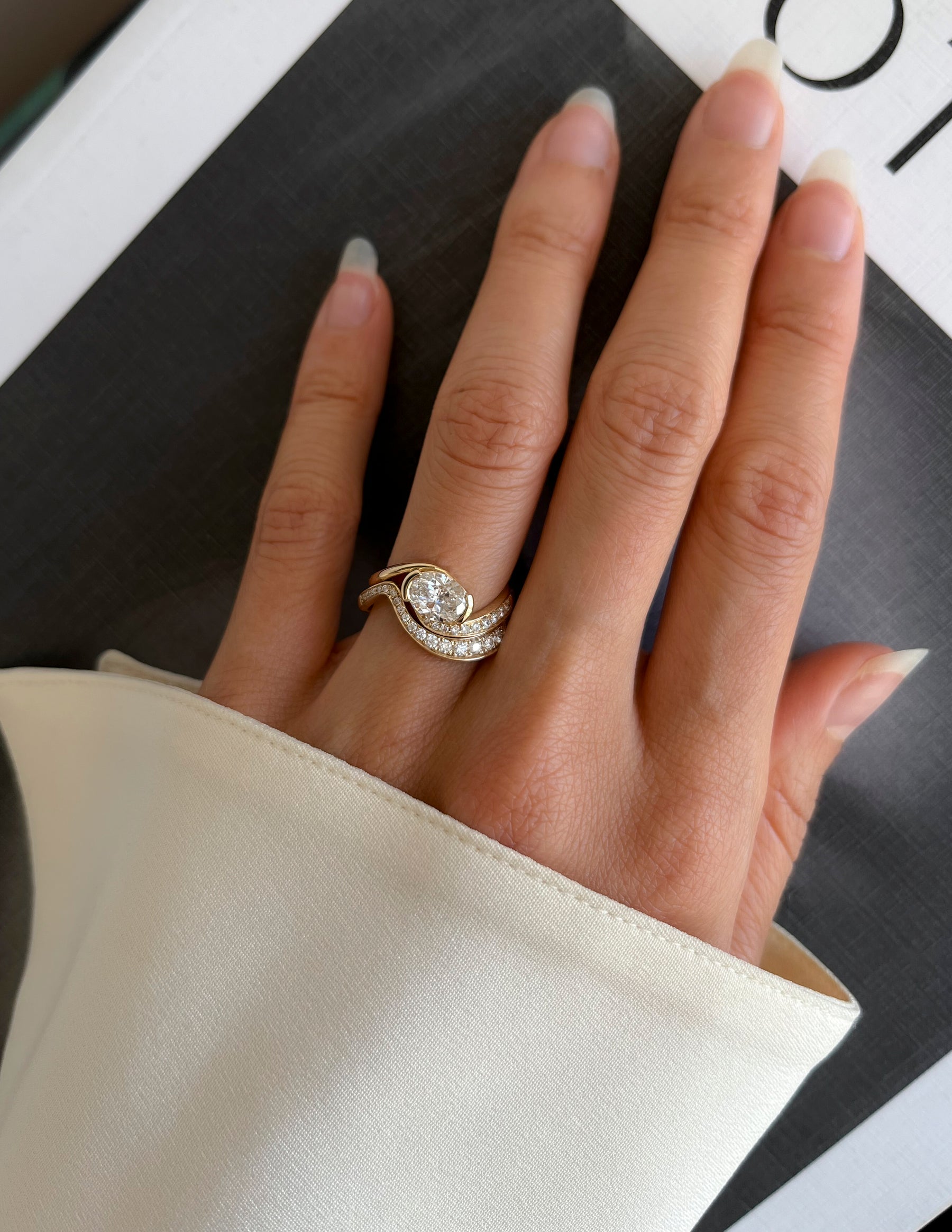 1.0- 2.0 CT Oval Cut Moissanite Pave Setting Bridal Set