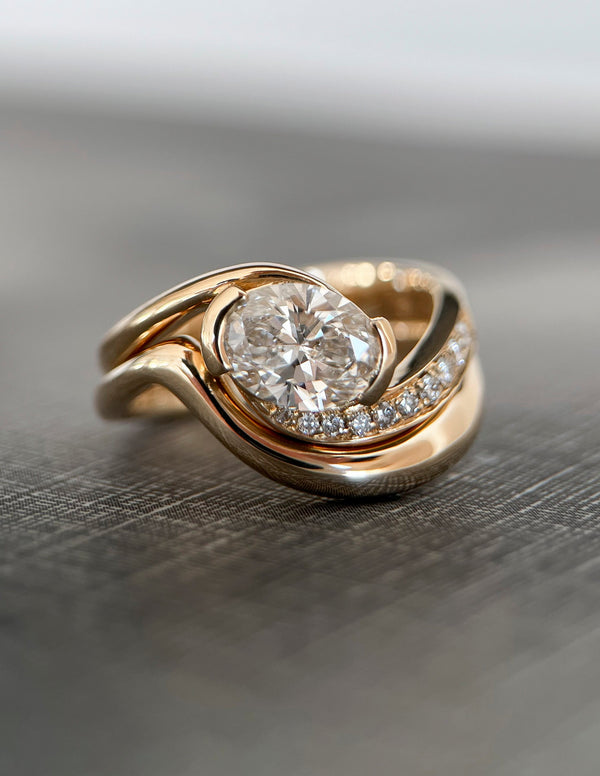 1.0- 2.0 CT Oval Cut Moissanite Pave Setting Bridal Set