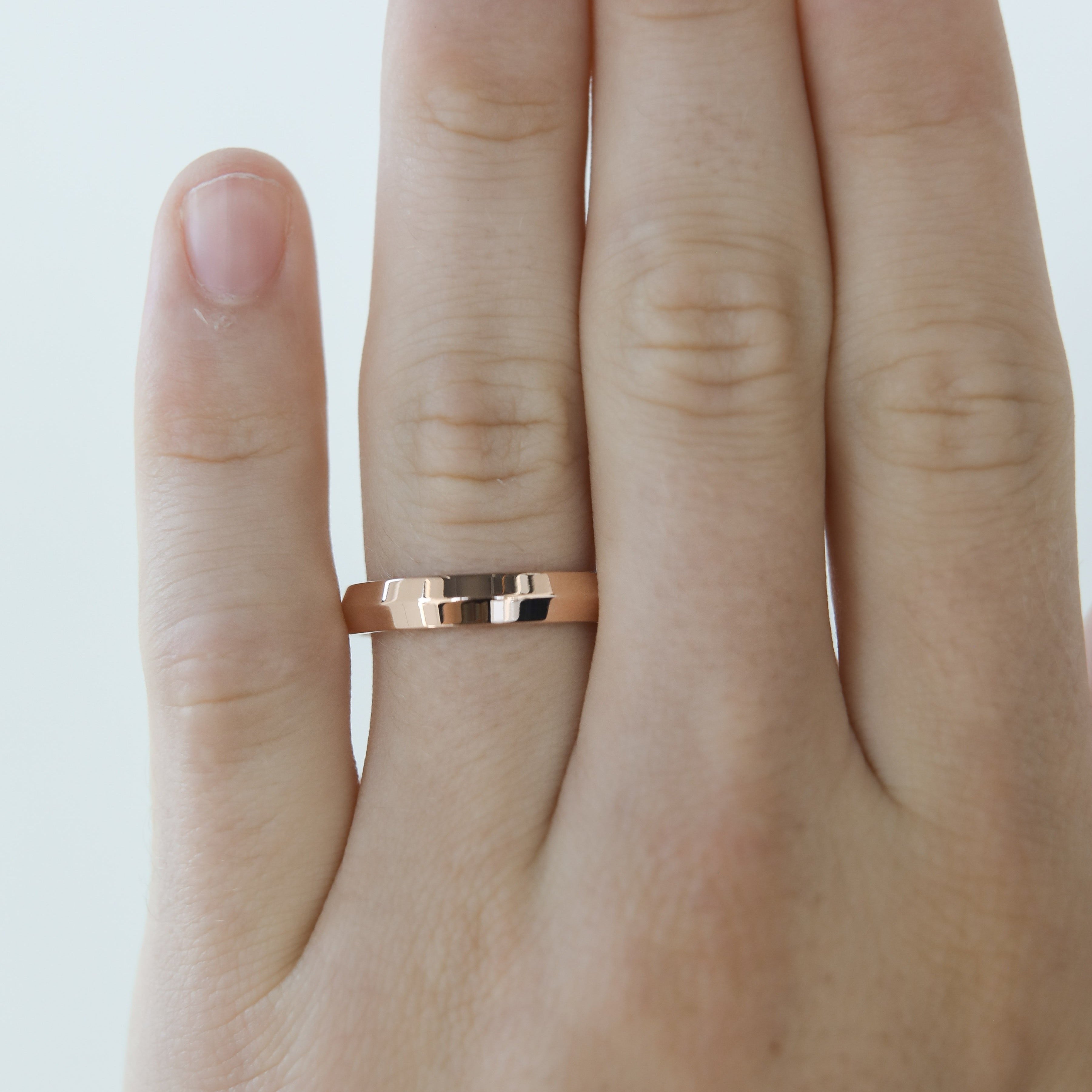 Polished Finish Yellow Gold Regular Men's Wedding Band - crownmoissanite