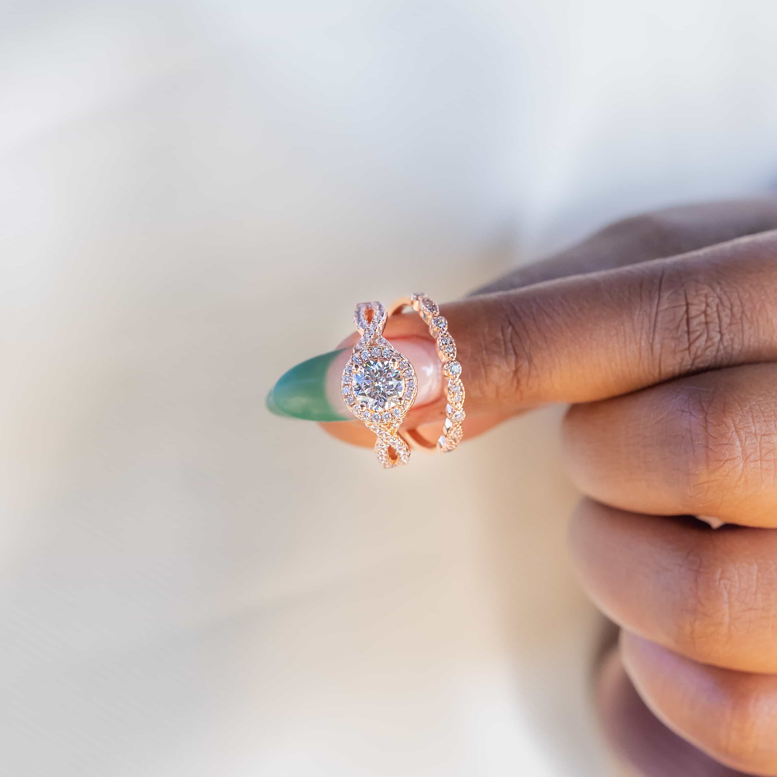 1.50 CT Oval Moissanite Diamond Halo Engagement Ring - crownmoissanite