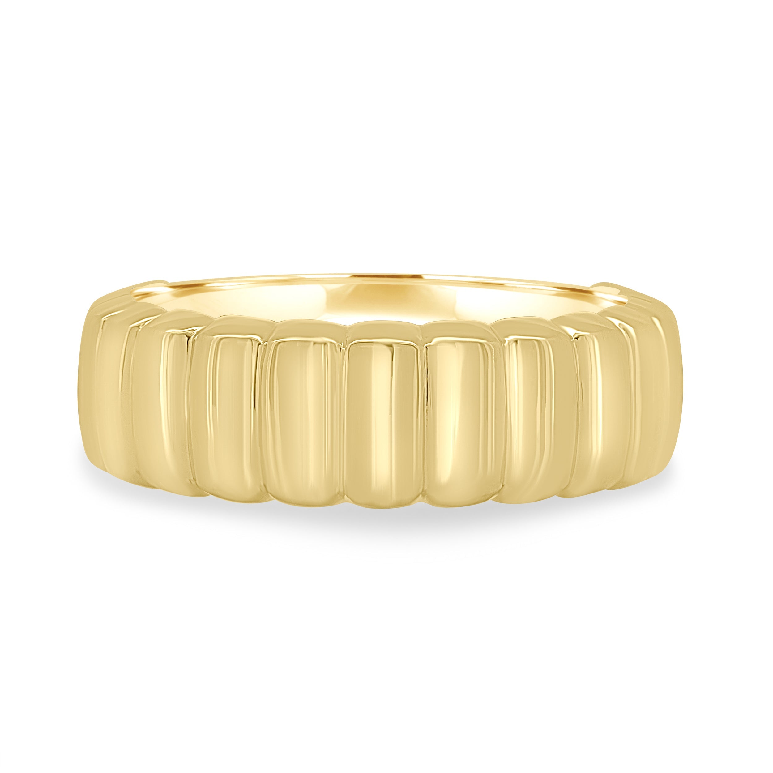 Plain yet uniquely designed wedding band with modern detailing – minimalist gold ring perfect for couples seeking timeless elegance with a contemporary twist.