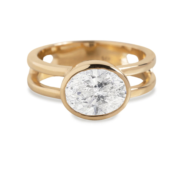 2.0 CT East West  Oval Bezel Style Moissanite Engagement Ring