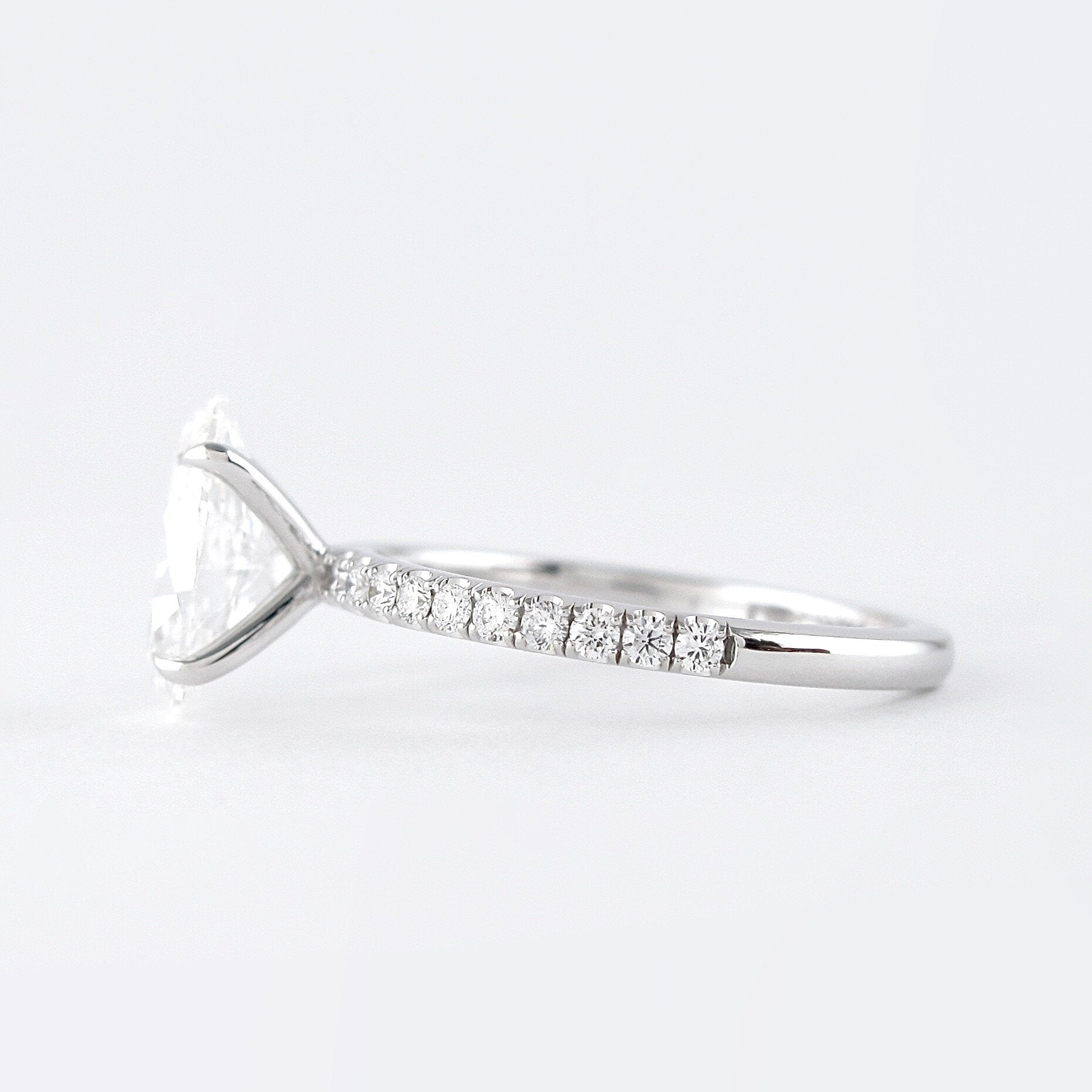 1.91 CT Oval Shaped Moissanite Solitaire Engagement Ring - crownmoissanite