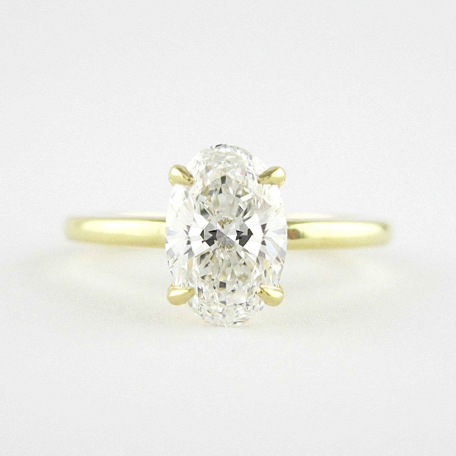 1.33 CT Oval Shaped Moissanite Solitaire Engagement Ring - crownmoissanite