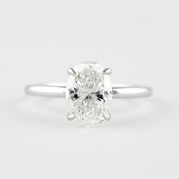 1.33 CT Oval Solitaire Style Moissanite Engagement Ring - crownmoissanite