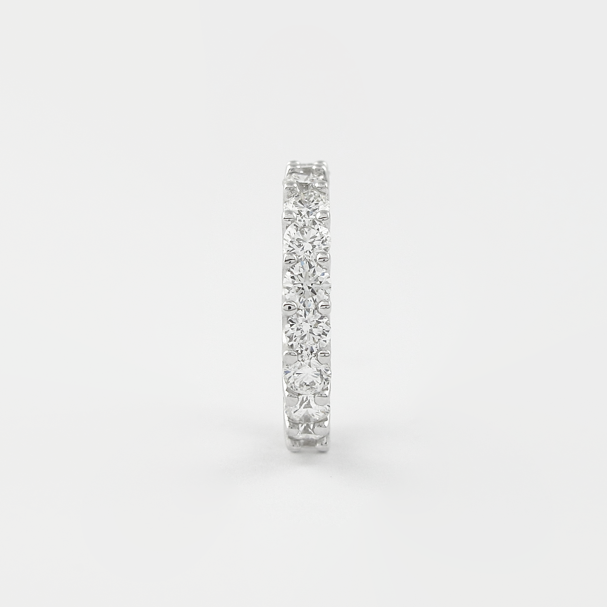 2.2 CT Round Cut Shared Prongs Setting Moissanite Wedding Band - crownmoissanite