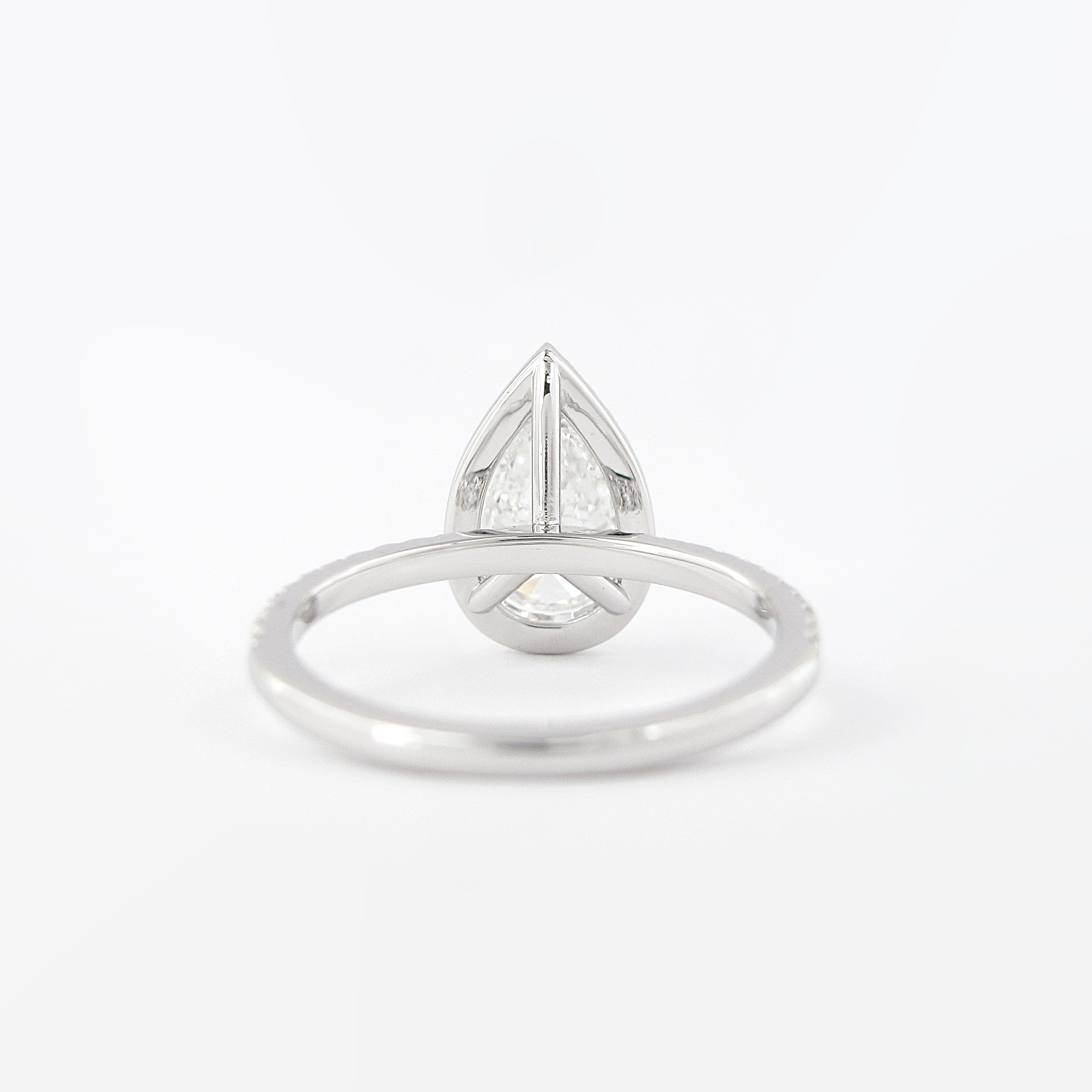 1.5 CT Pear Shaped Moissanite Halo Engagement Ring - crownmoissanite