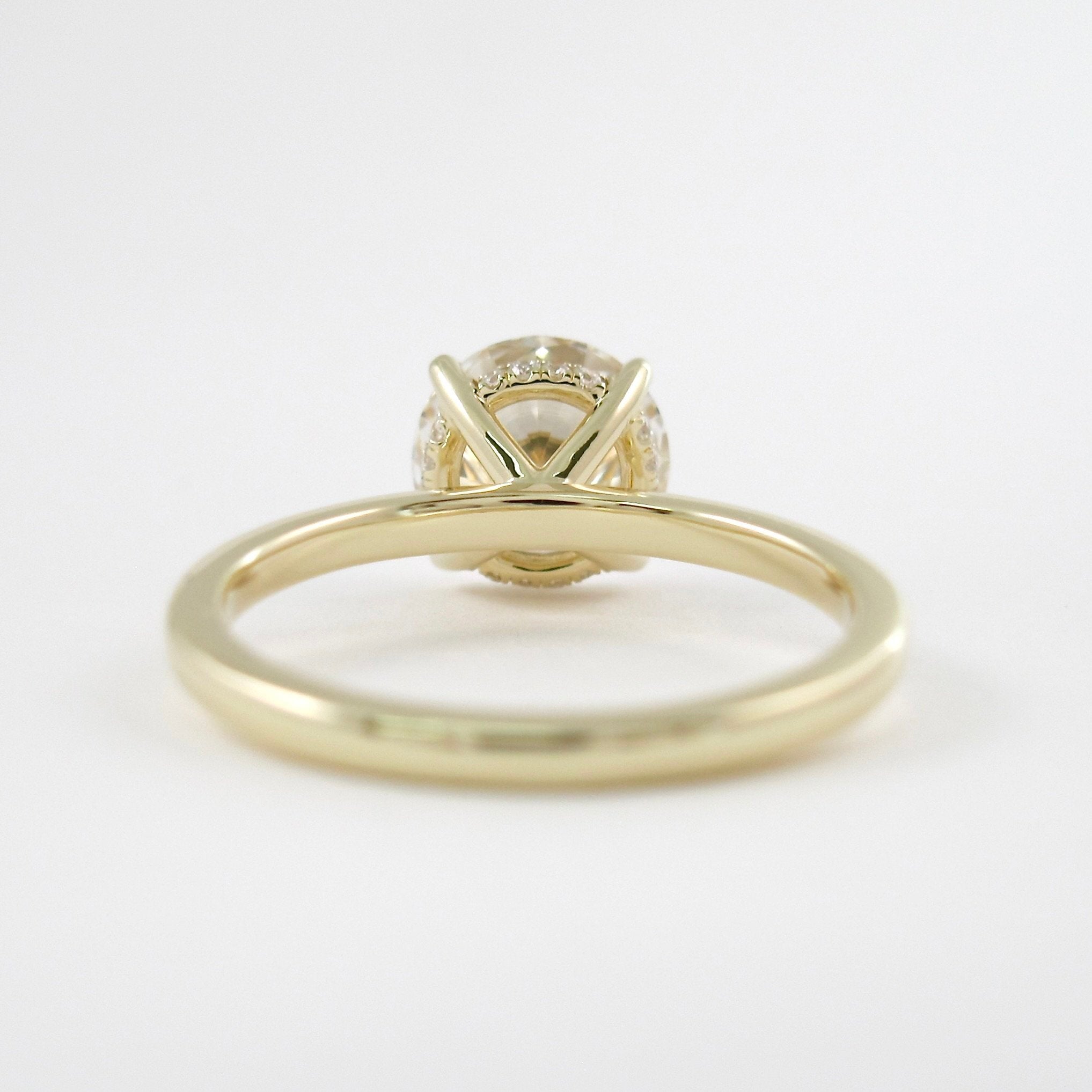 1.35 CT Round Hidden Halo Setting Moissanite Engagement Ring - crownmoissanite