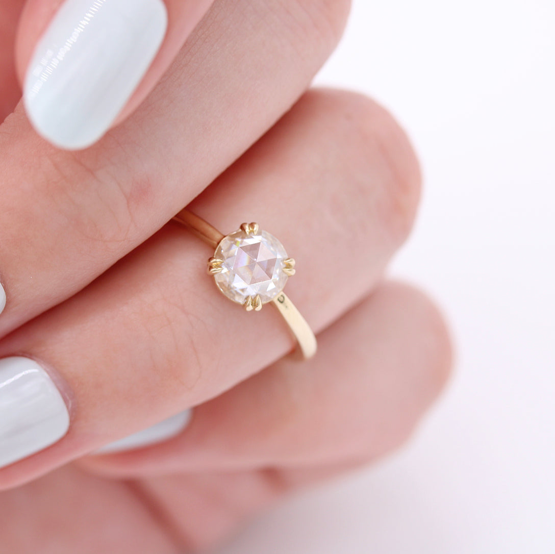 1.0 CT Round Rose Cut Solitaire Moissanite Engagement Ring - crownmoissanite