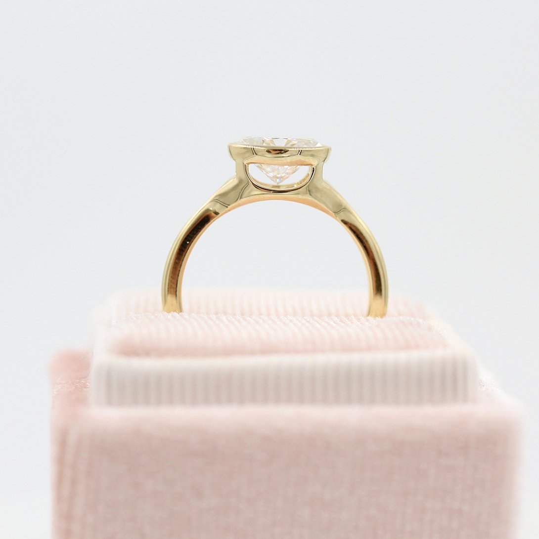 2.0 CT Oval Shaped Moissanite Bezel Solitaire Engagement Ring - crownmoissanite