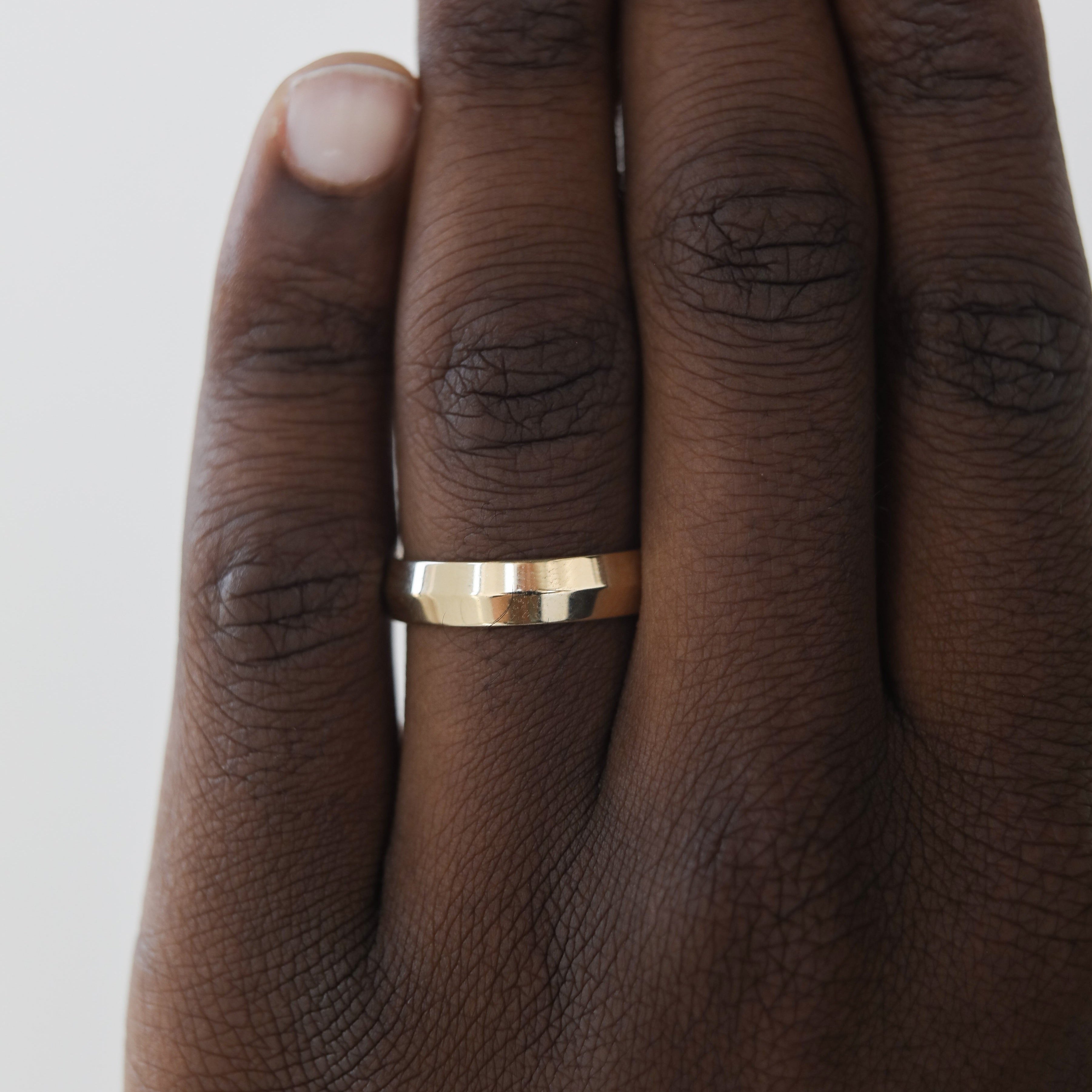 Polished Finish Yellow Gold Regular Men's Wedding Band - crownmoissanite