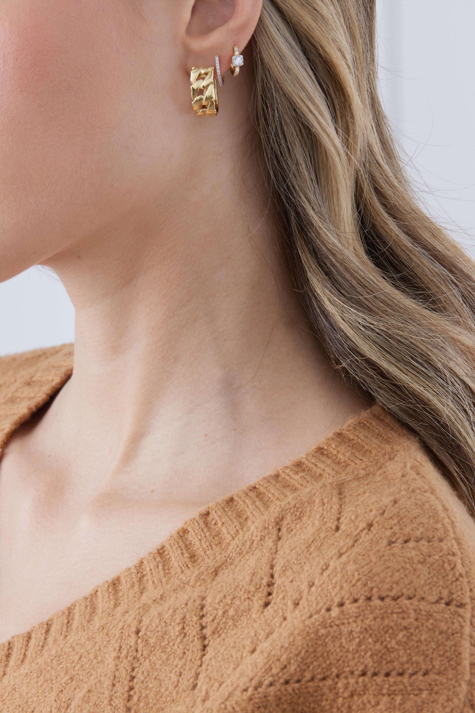 0.33 TCW Round Moissanite Diamond Huggie Earrings - crownmoissanite