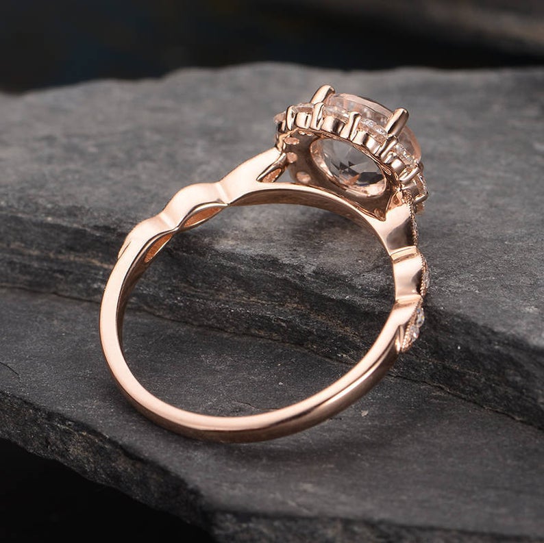 1.0 CT Round Cut Halo Moissanite Engagement Ring - crownmoissanite