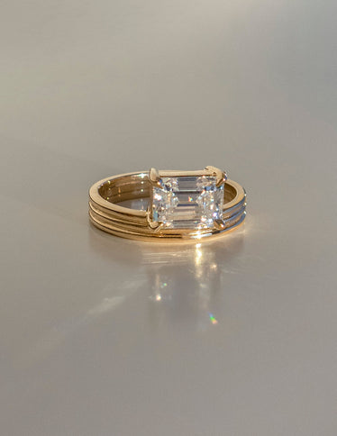 1.50 -2.50 CT Emerald Moissanite Solitaire Style Bridal Bing Set