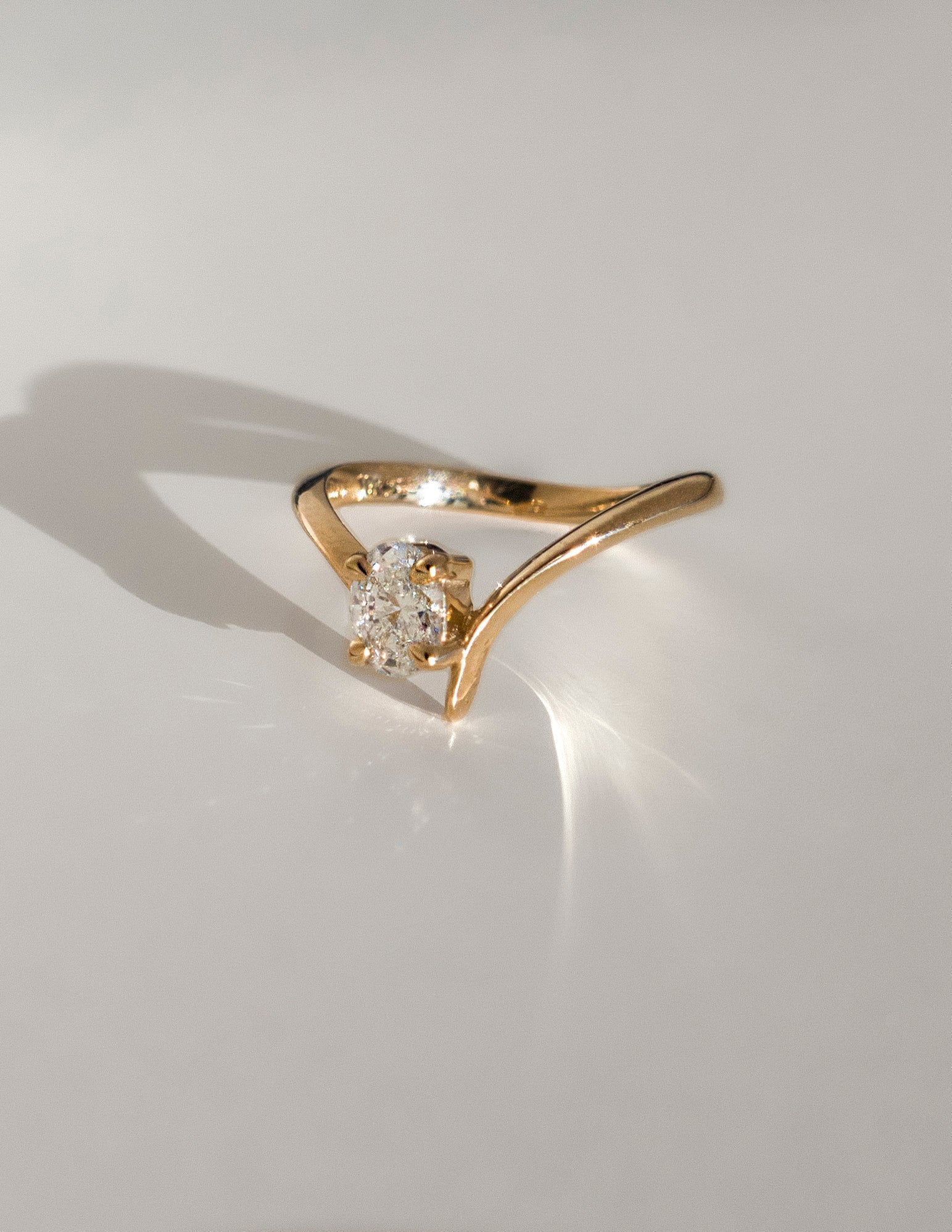 0.50 -1.50 CT Oval Cut Moissanite Solitaire Engagement Ring