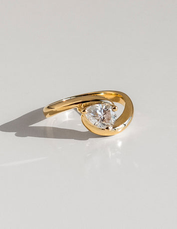 0.75-1.50 CT Pear Cut Moissanite Solitaire Engagement RMoissanite ing