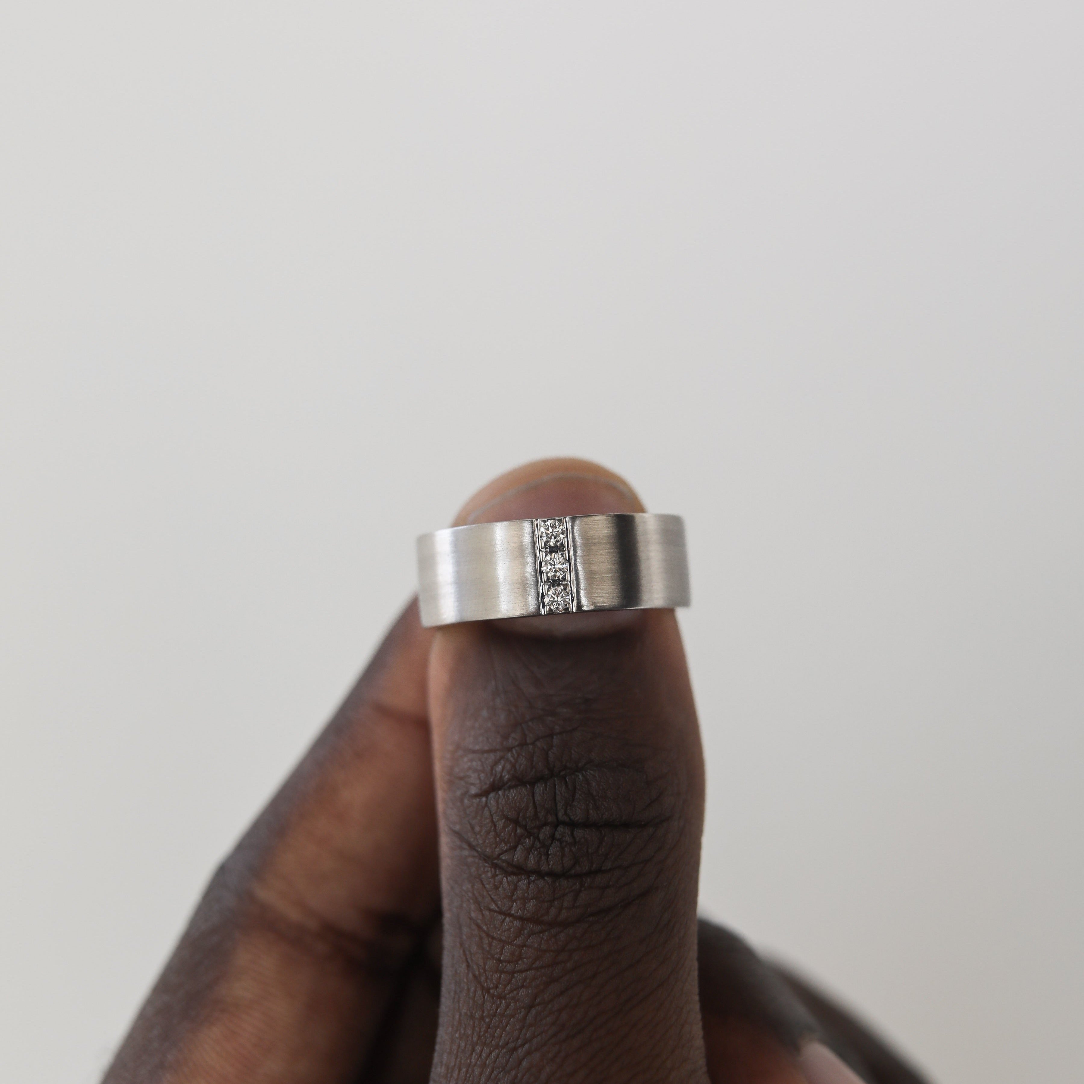 Satin-Finish Stone Setting White Gold Men's Band - crownmoissanite