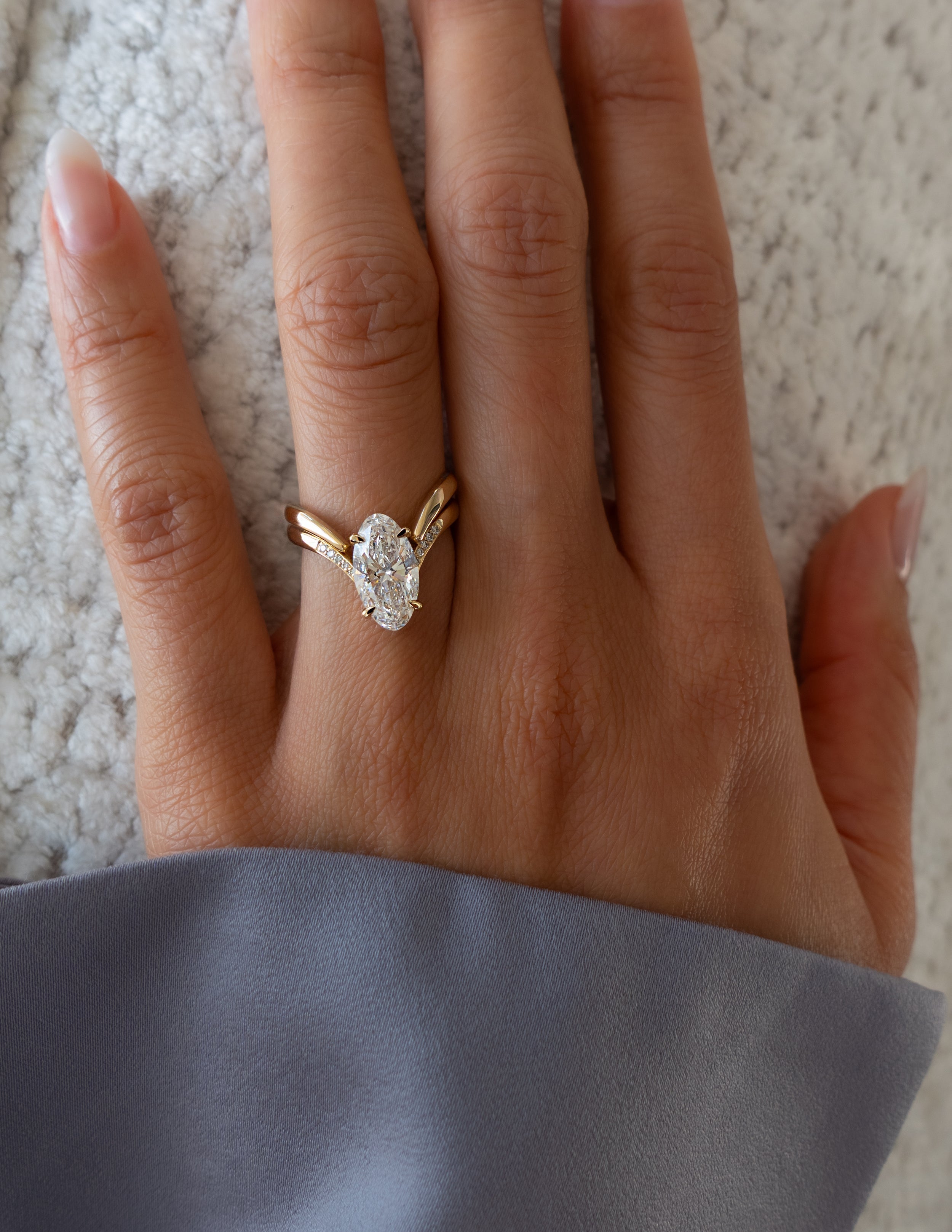 1.0 - 3.0 CT Moval Shaped Moissanite Solitaire Bridal Ring Set