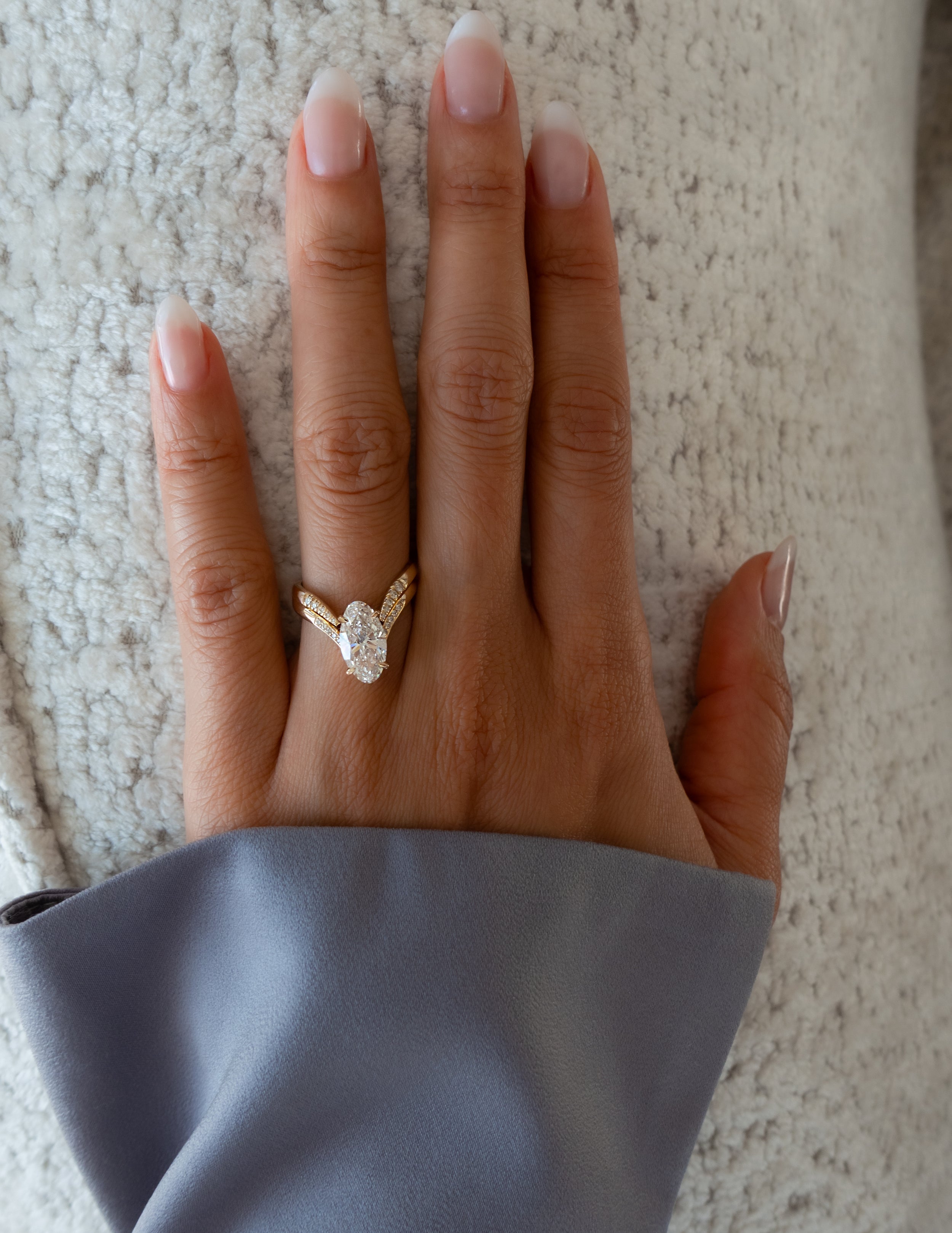 1.0 - 3.0 CT Moval Shaped Moissanite Solitaire Style Bridal Set