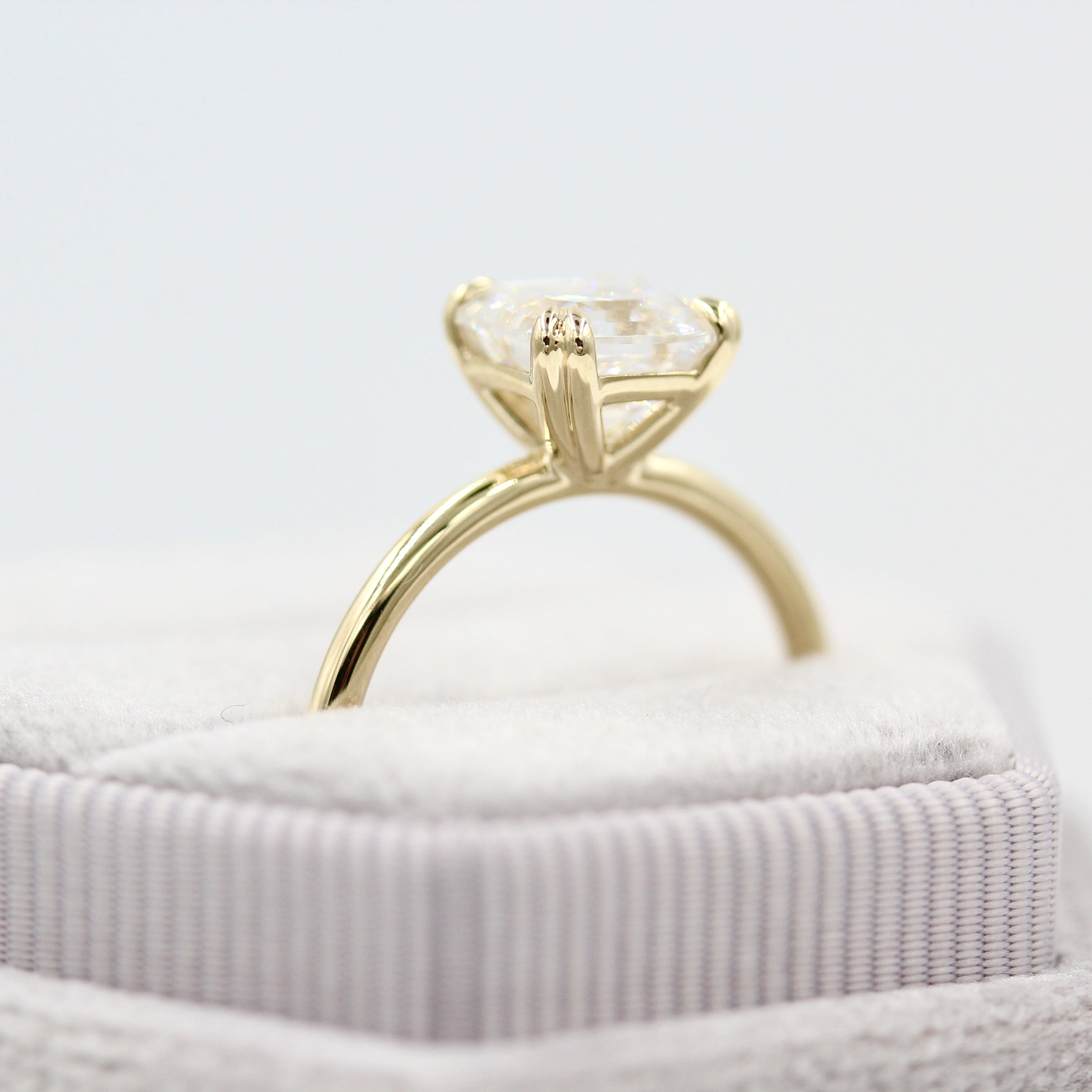 2.0 CT Asscher Shaped Moissanite Solitaire Engagement Ring - crownmoissanite