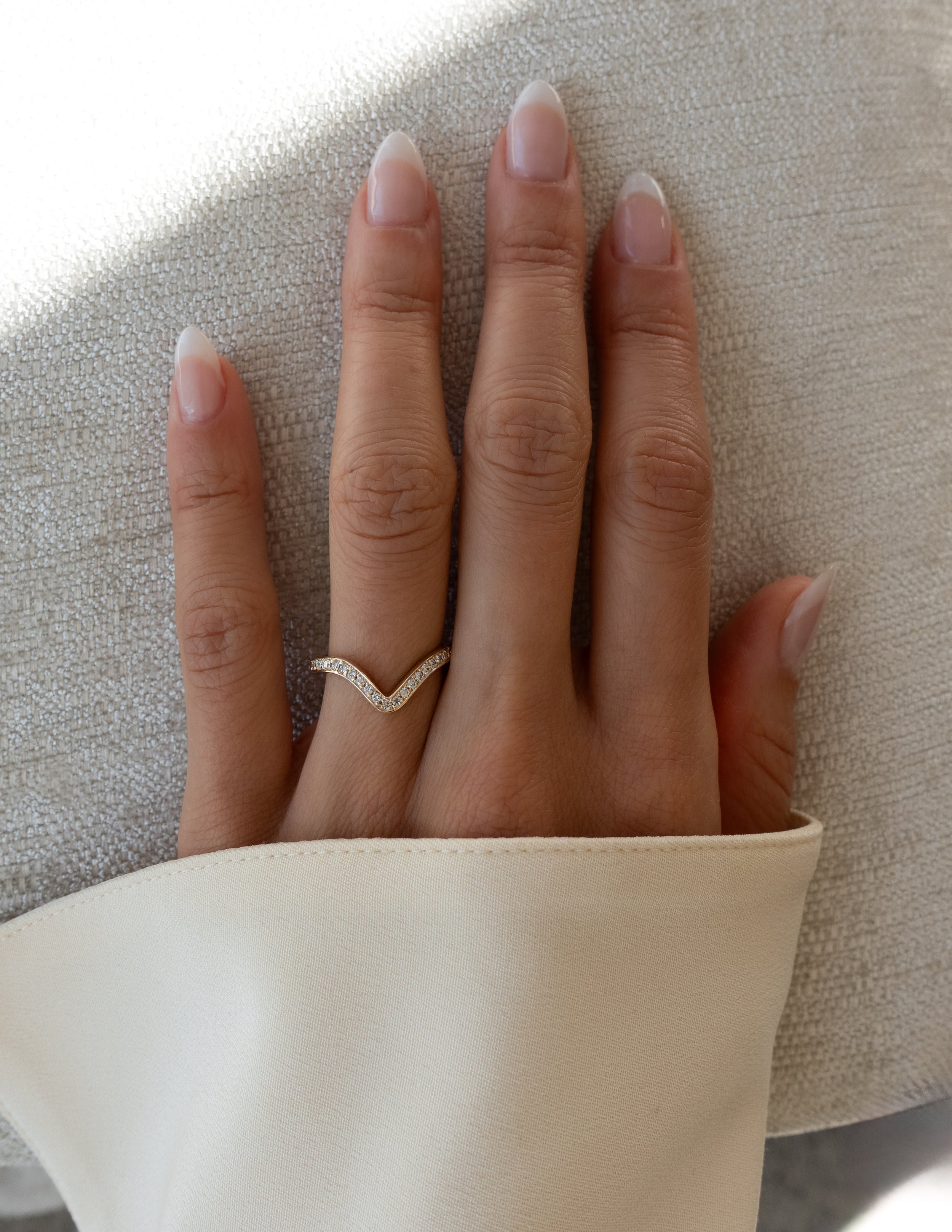 0.50 TCW Round Moissanite Curved Pave Wedding Band