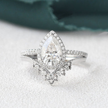 2.0 CT Pear Shaped Moissanite Halo Bridal Ring Set - crownmoissanite