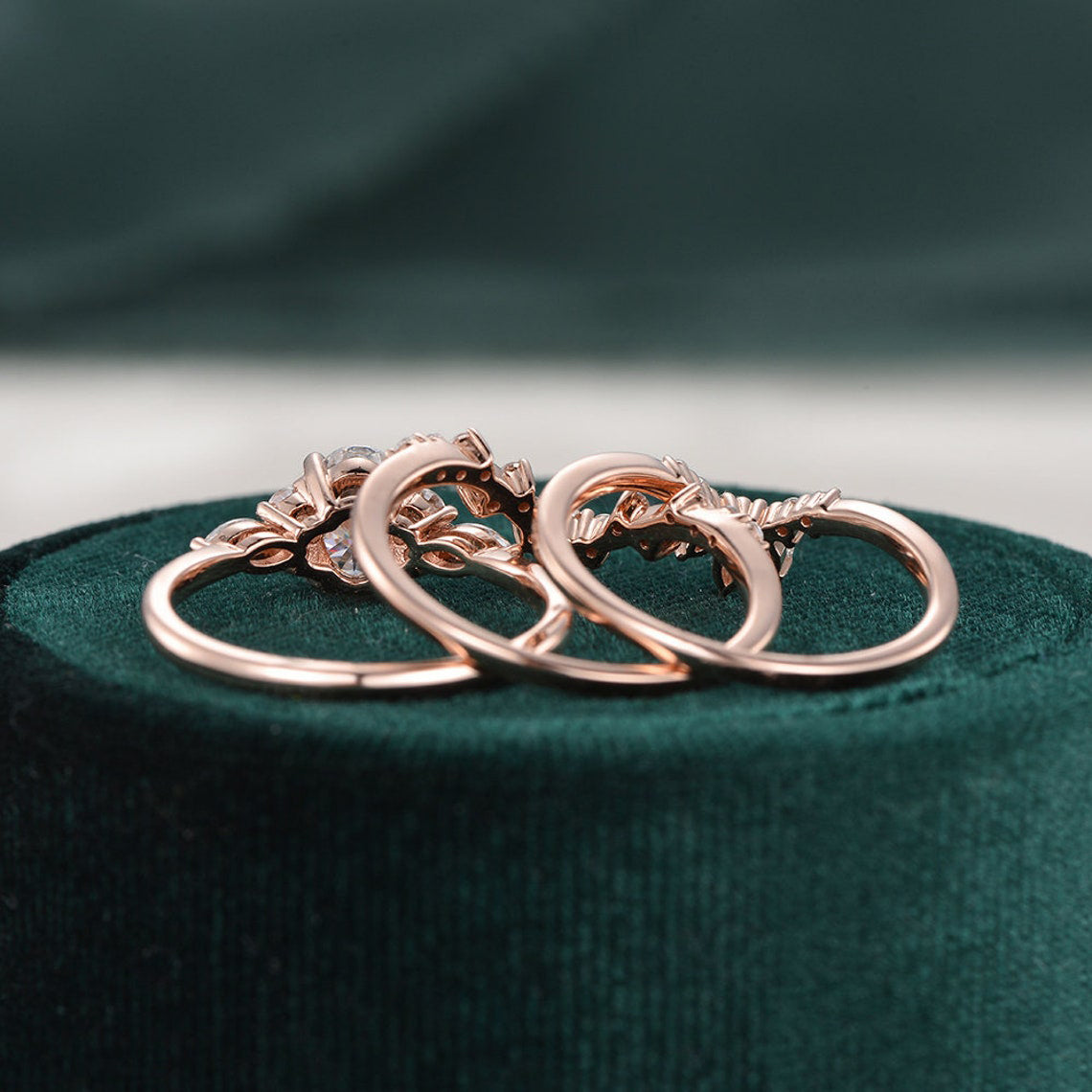 1.0 CT Oval Cut Cluster Halo Moissanite Bridal Ring Set - crownmoissanite