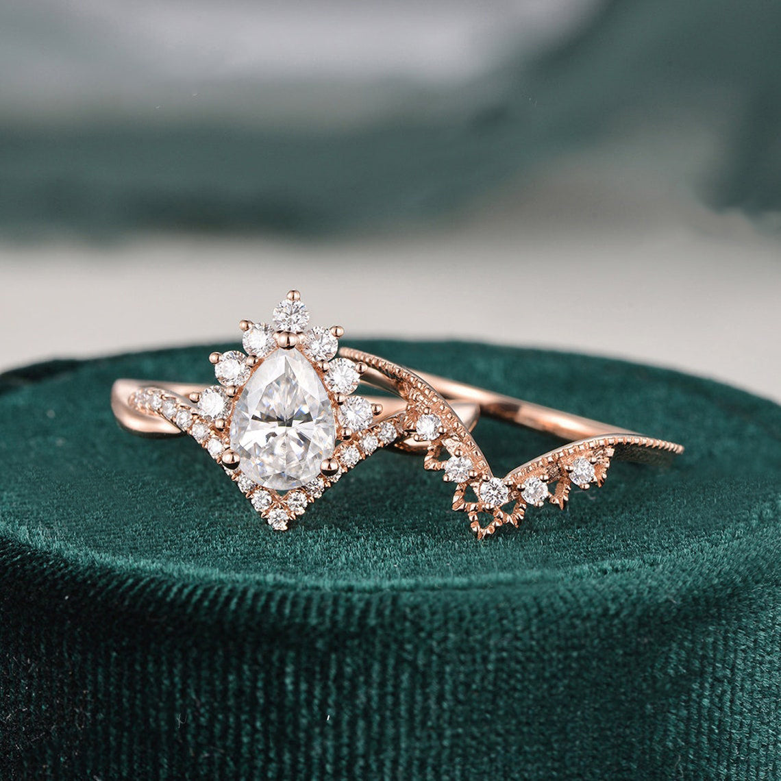 1.50 CT Pear Cut Cluster Twisted Moissanite Bridal Ring Set - crownmoissanite