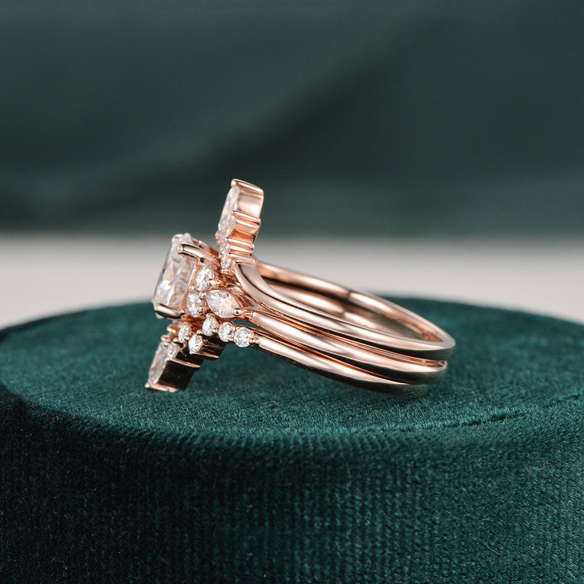 1.0 CT Oval Cut Cluster Halo Moissanite Bridal Ring Set - crownmoissanite